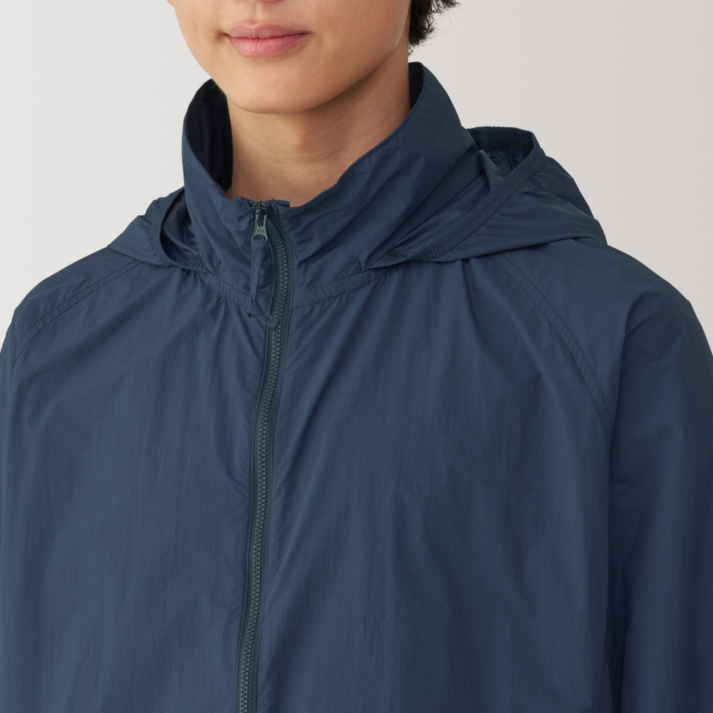 Men's Water Repellent Nylon Packable Windbreaker