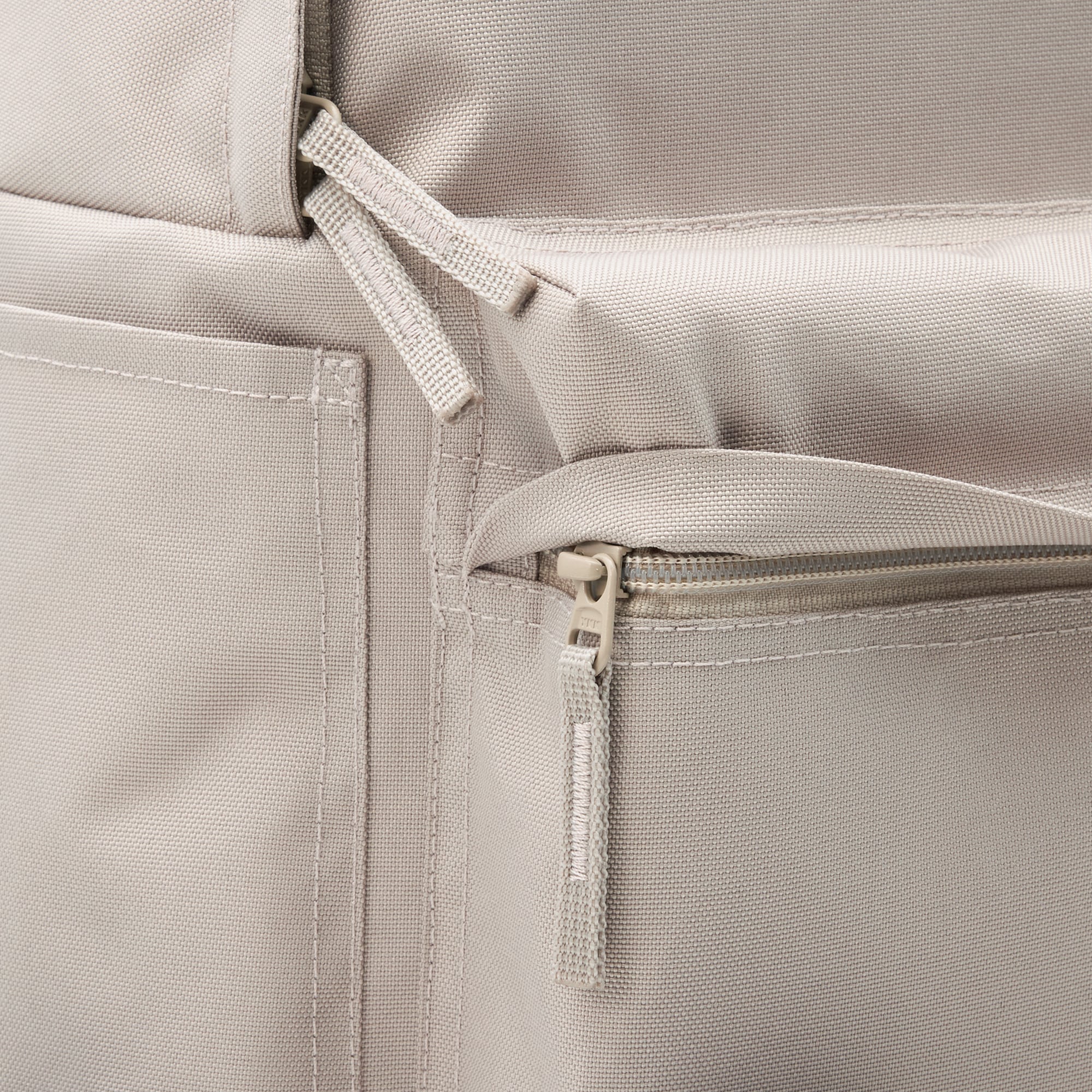 Less Tiring Water Repellent Backpack