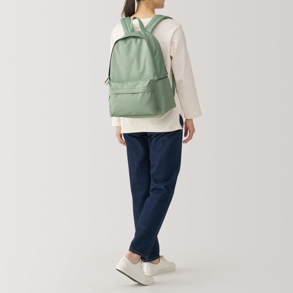 Less Tiring Water Repellent Backpack