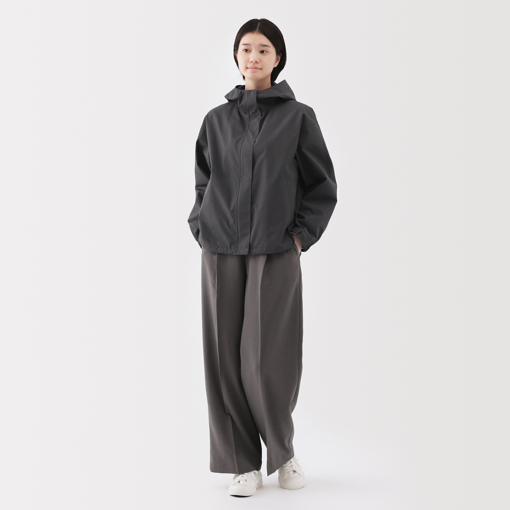 Women's Water Repellent Hooded Jacket