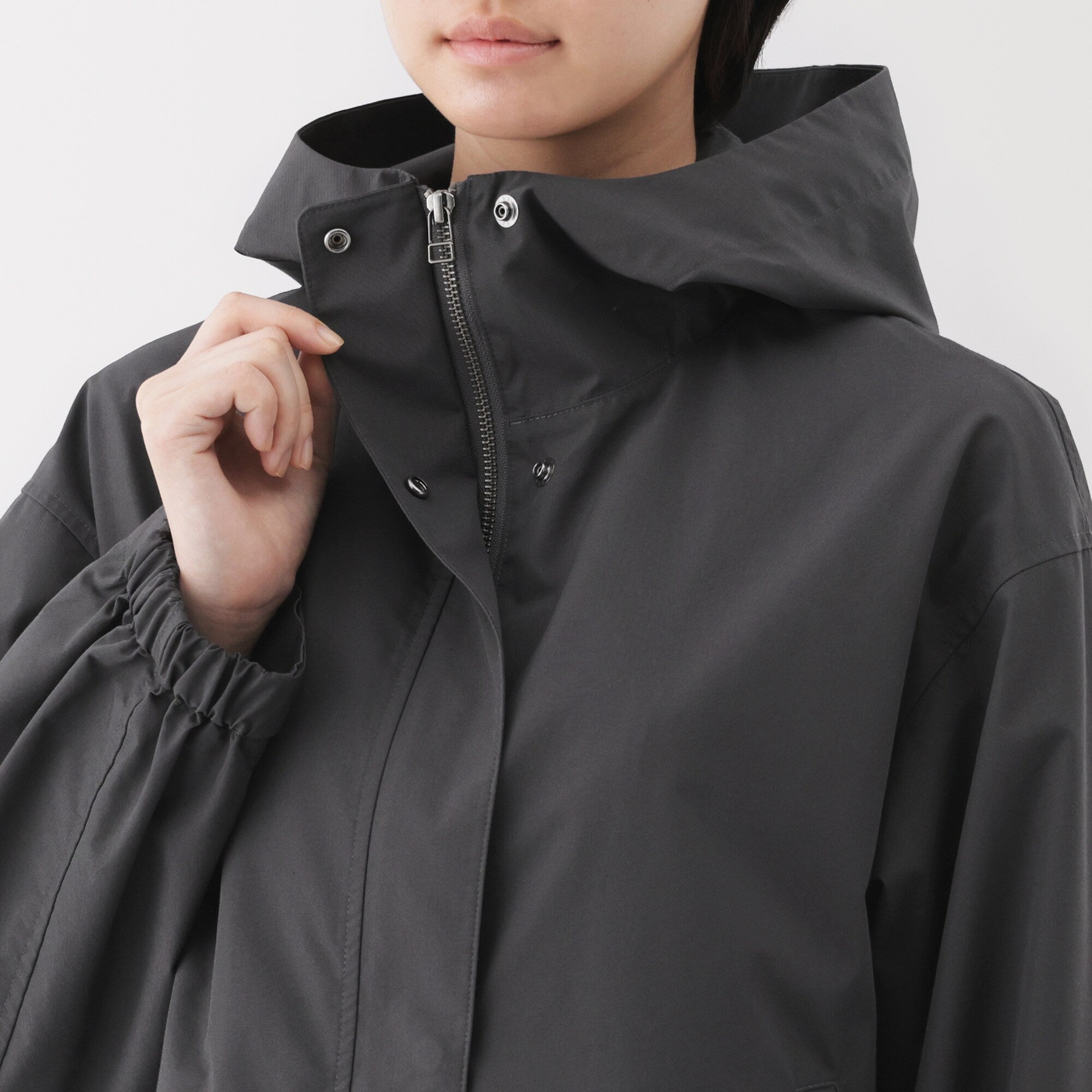 Women's Water Repellent Hooded Jacket