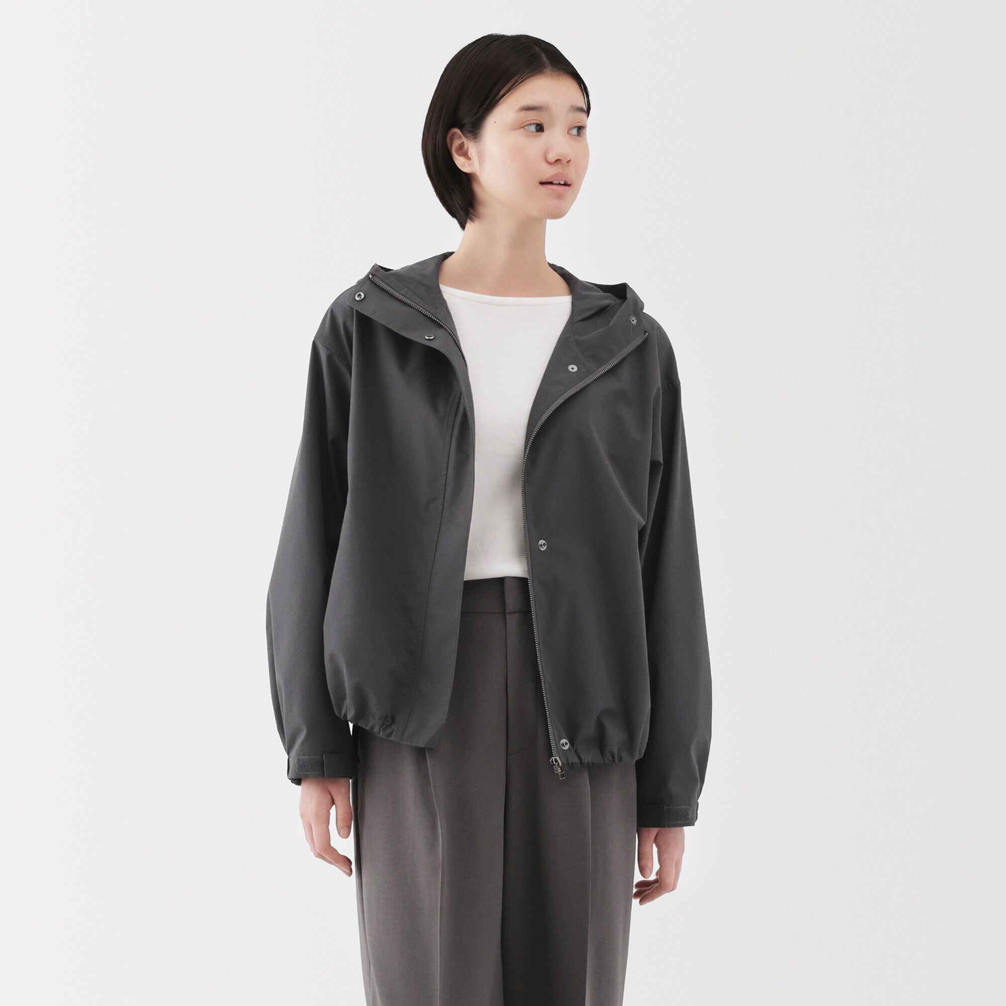 Women's Water Repellent Hooded Jacket