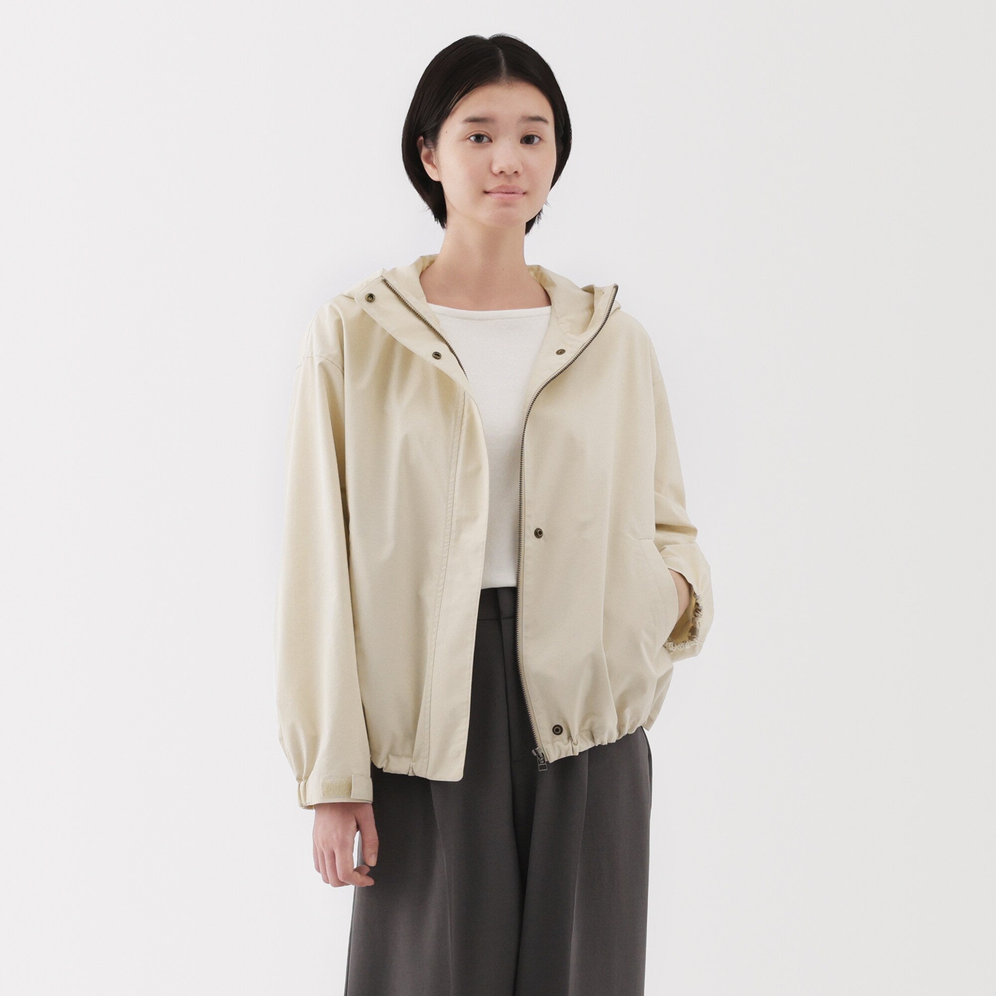 Women's Water Repellent Hooded Jacket