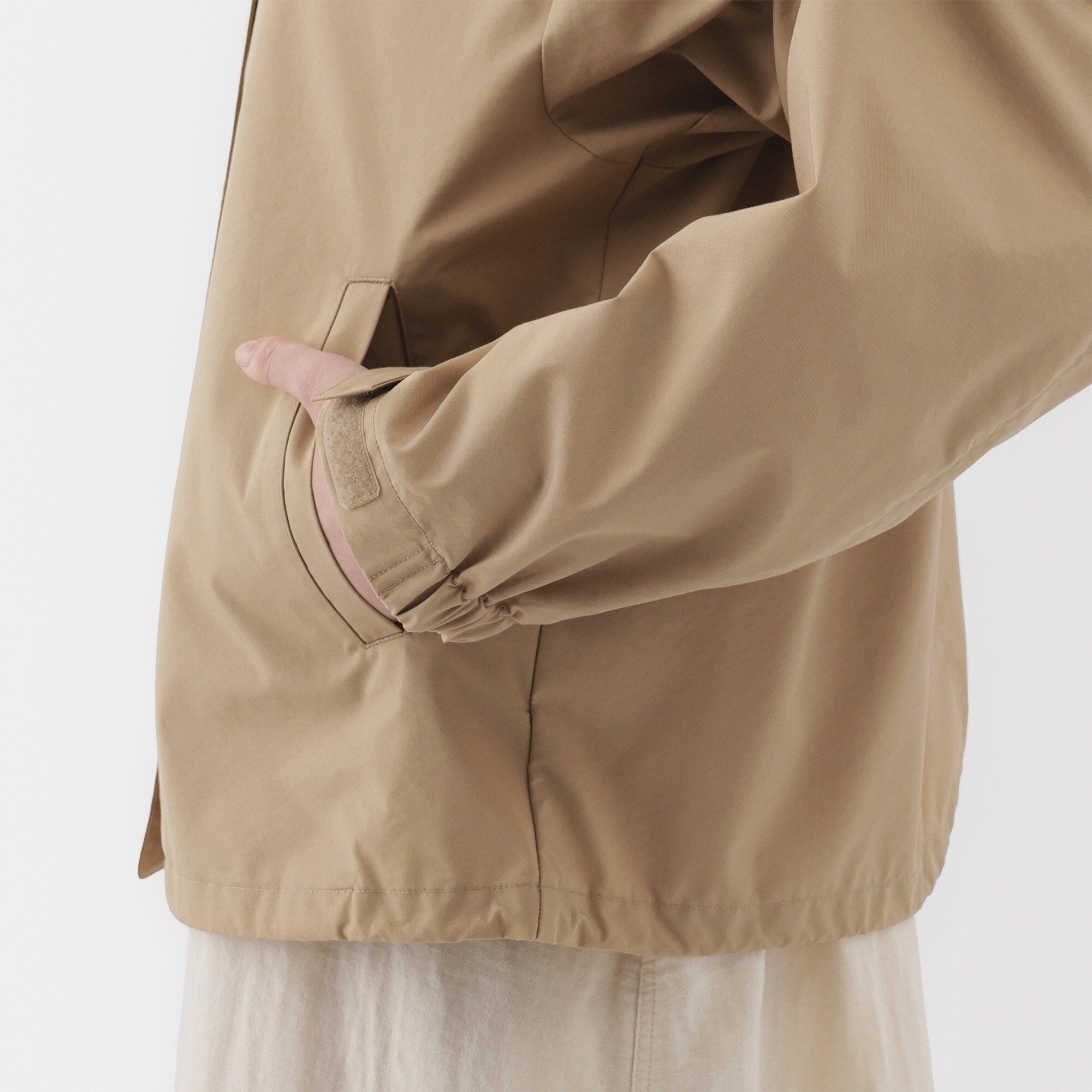Women's Water Repellent Hooded Jacket