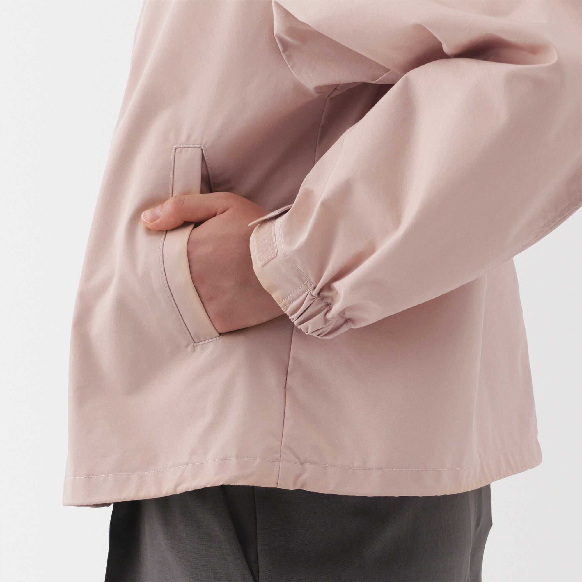 Women's Water Repellent Hooded Jacket