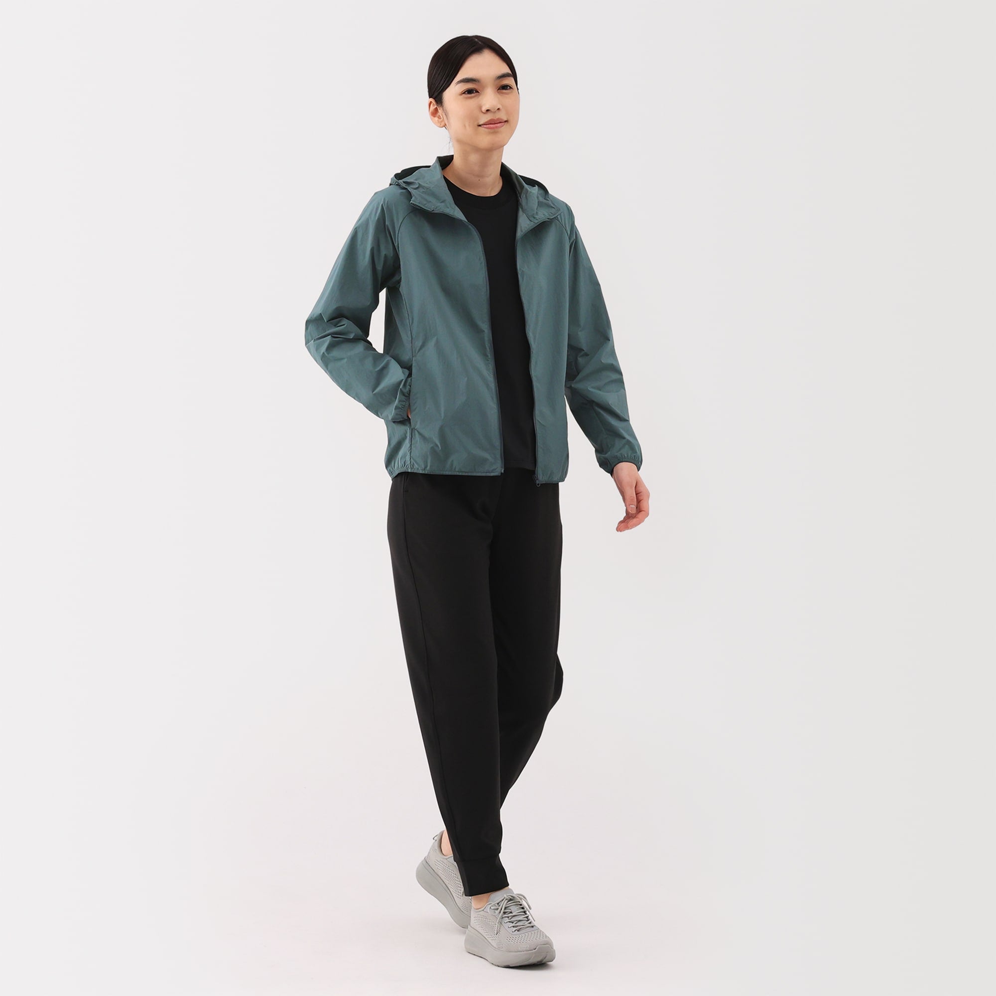 Women's Water Repellent Pocketable Jacket
