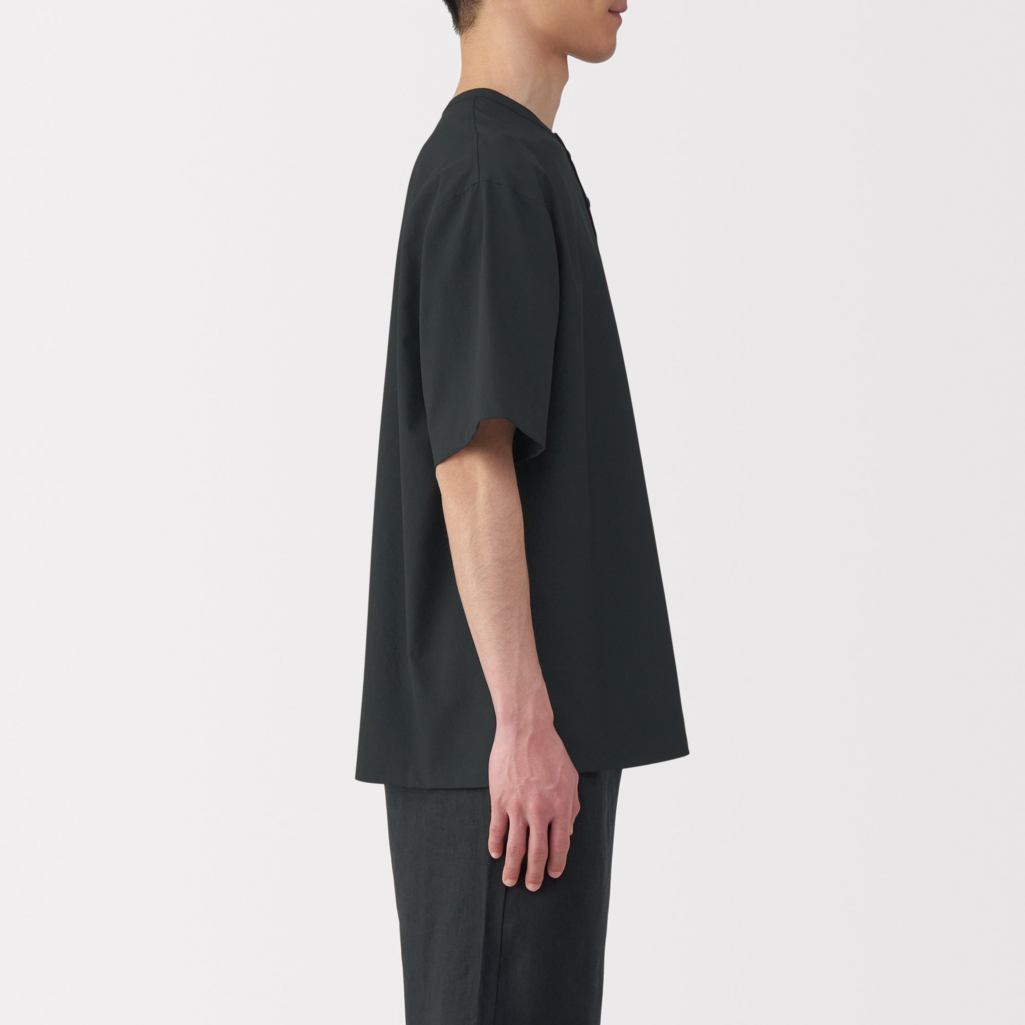 Men's Breathable Henley T-Shirt