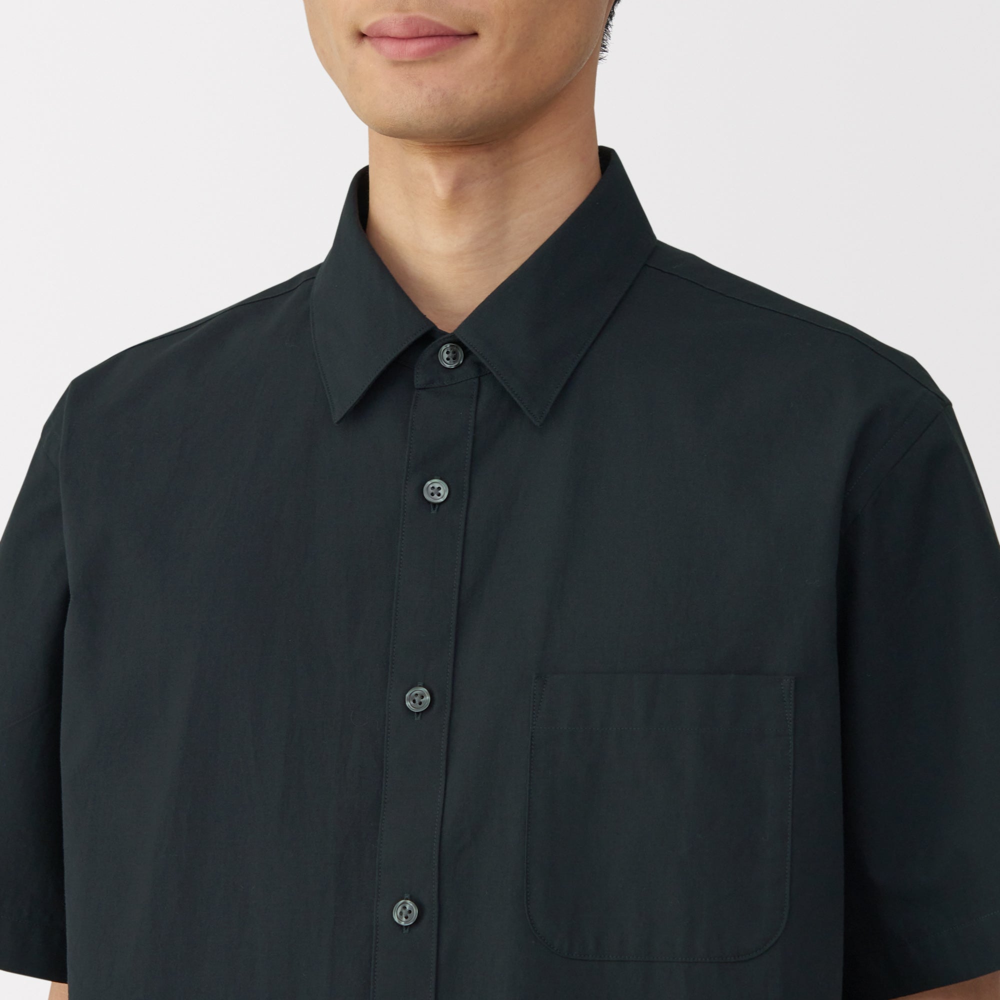 Men's Washed Broadcloth Short Sleeve Shirt