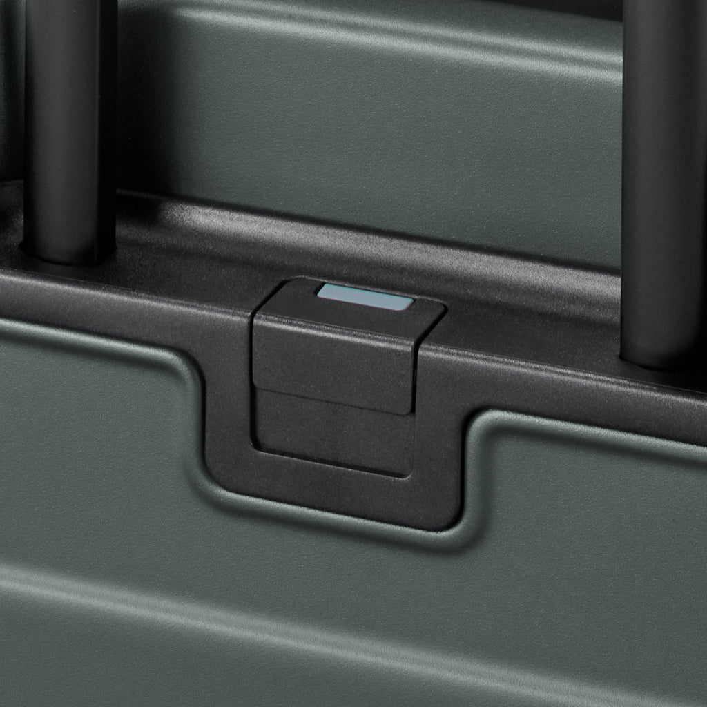 Adjustable Handle Hard Shell Suitcase 36L | Carry-On