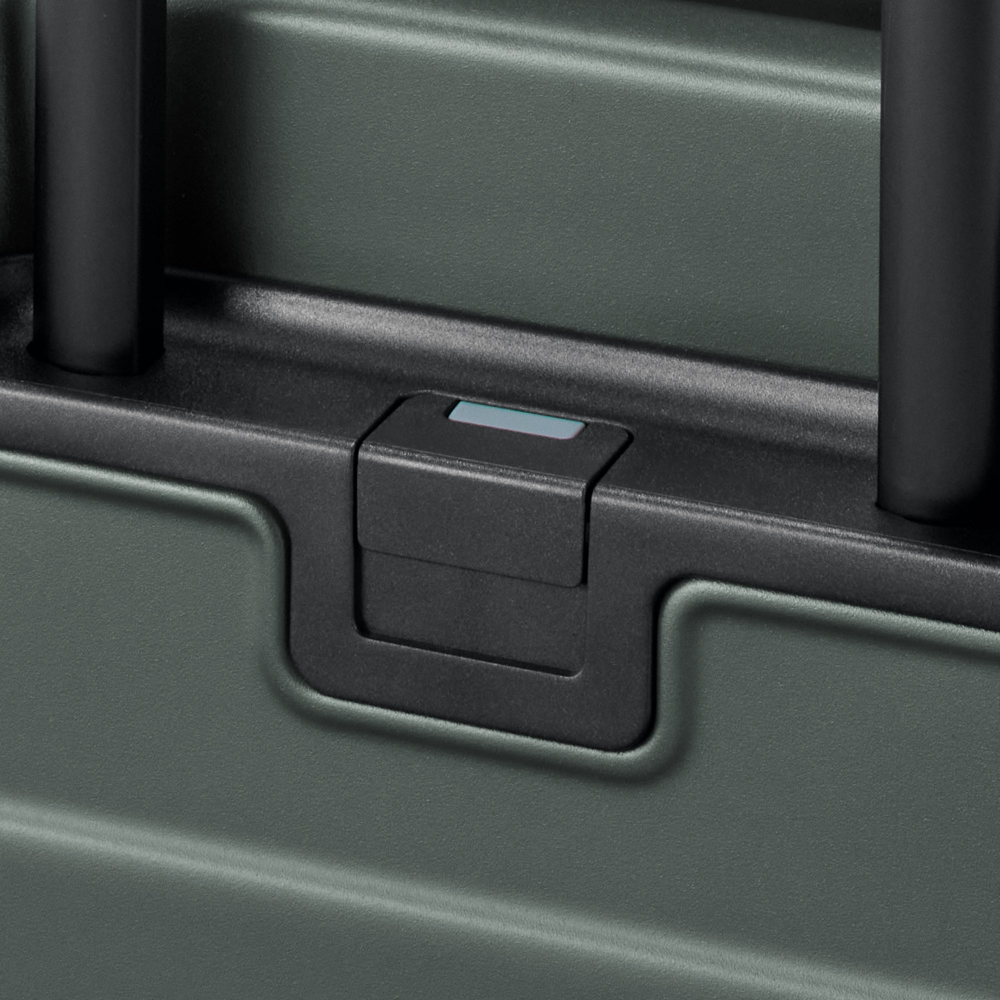 Adjustable Handle Hard Shell Suitcase 36L | Carry-On