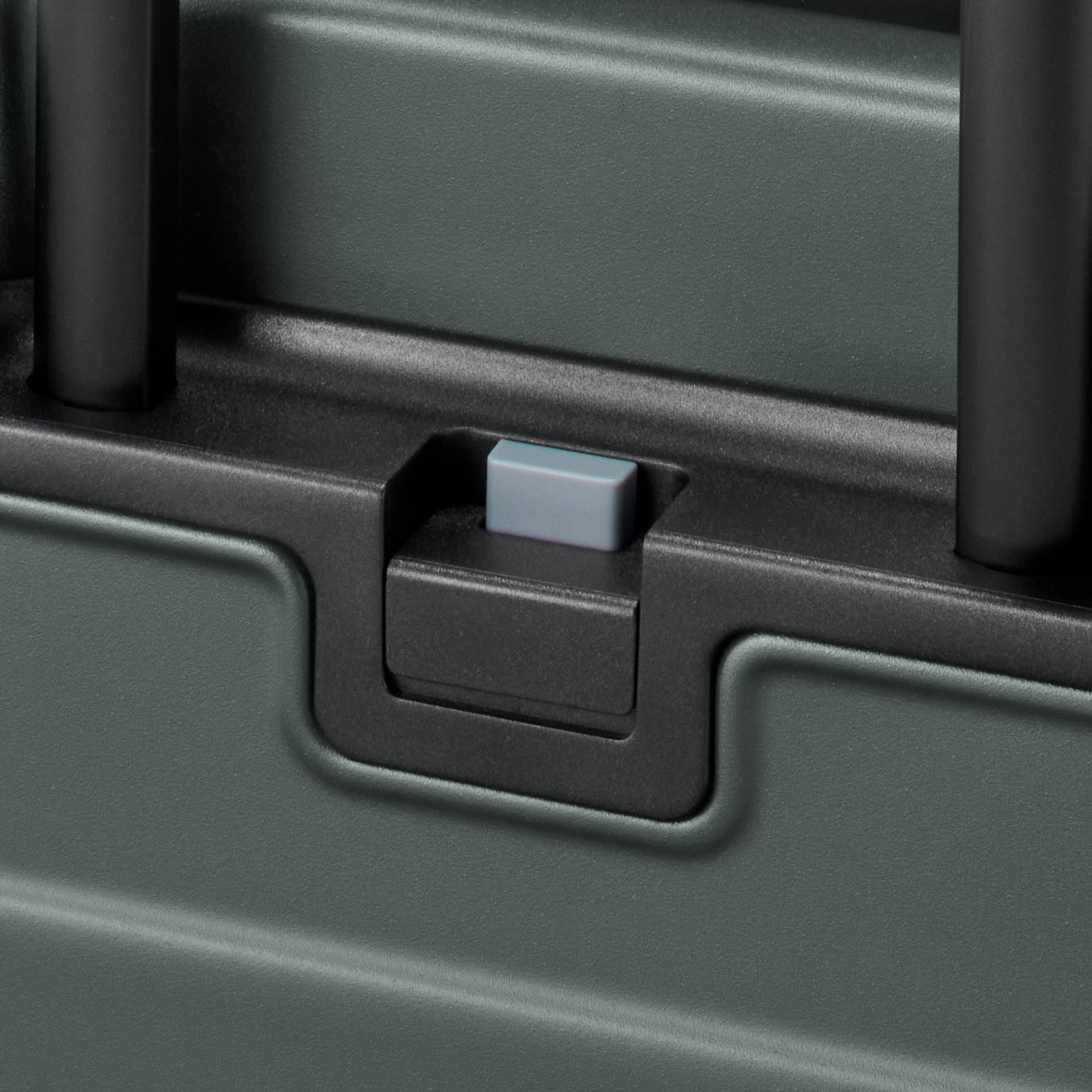 Adjustable Handle Hard Shell Suitcase 36L | Carry-On