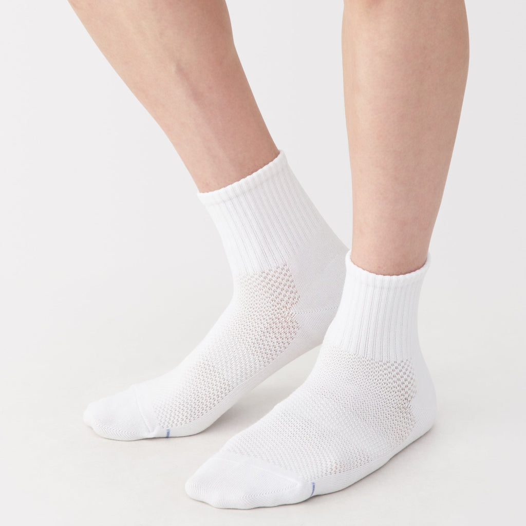Right Angle Breathable Mesh Short Socks