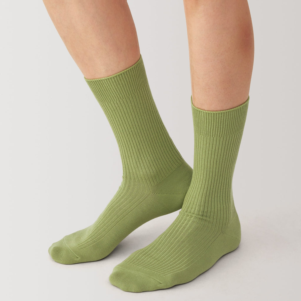 Right Angle Ribbed Socks