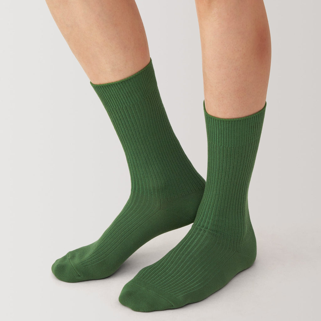 Right Angle Ribbed Socks