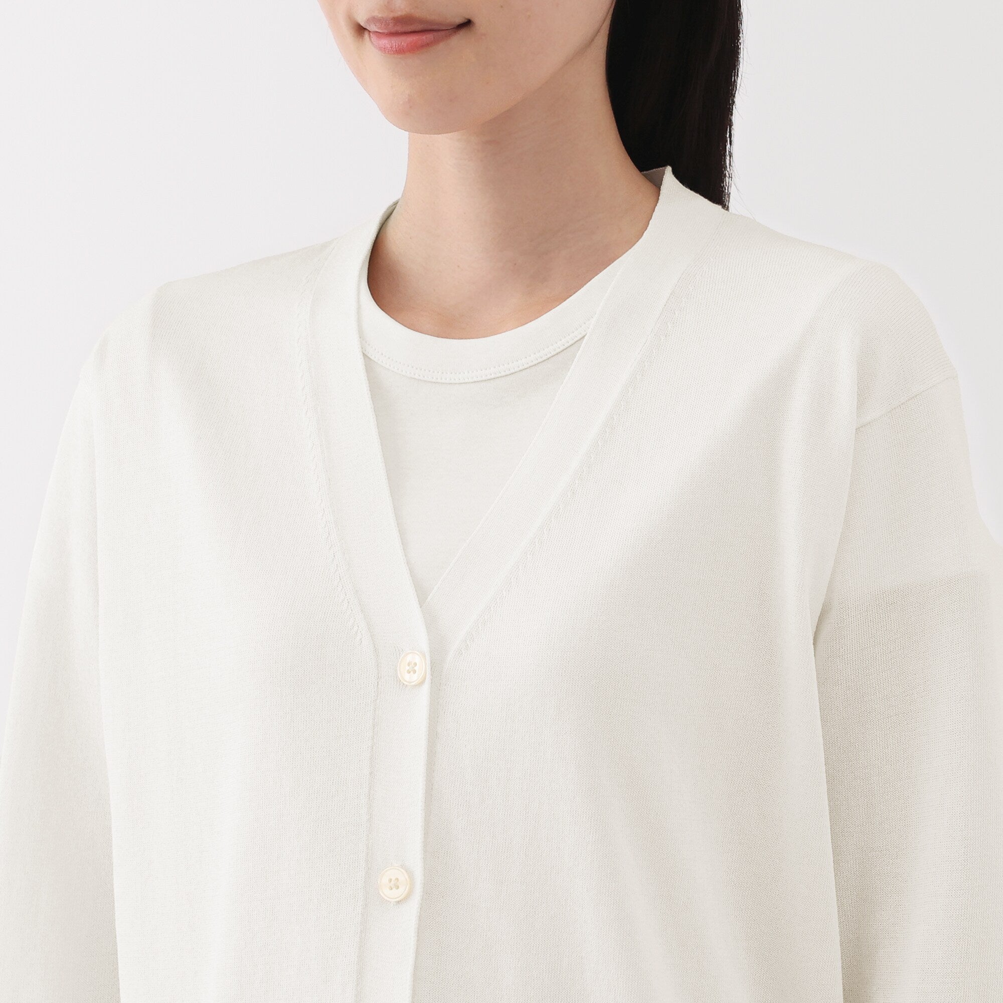 Women's Light Knit V-Neck Cardigan
