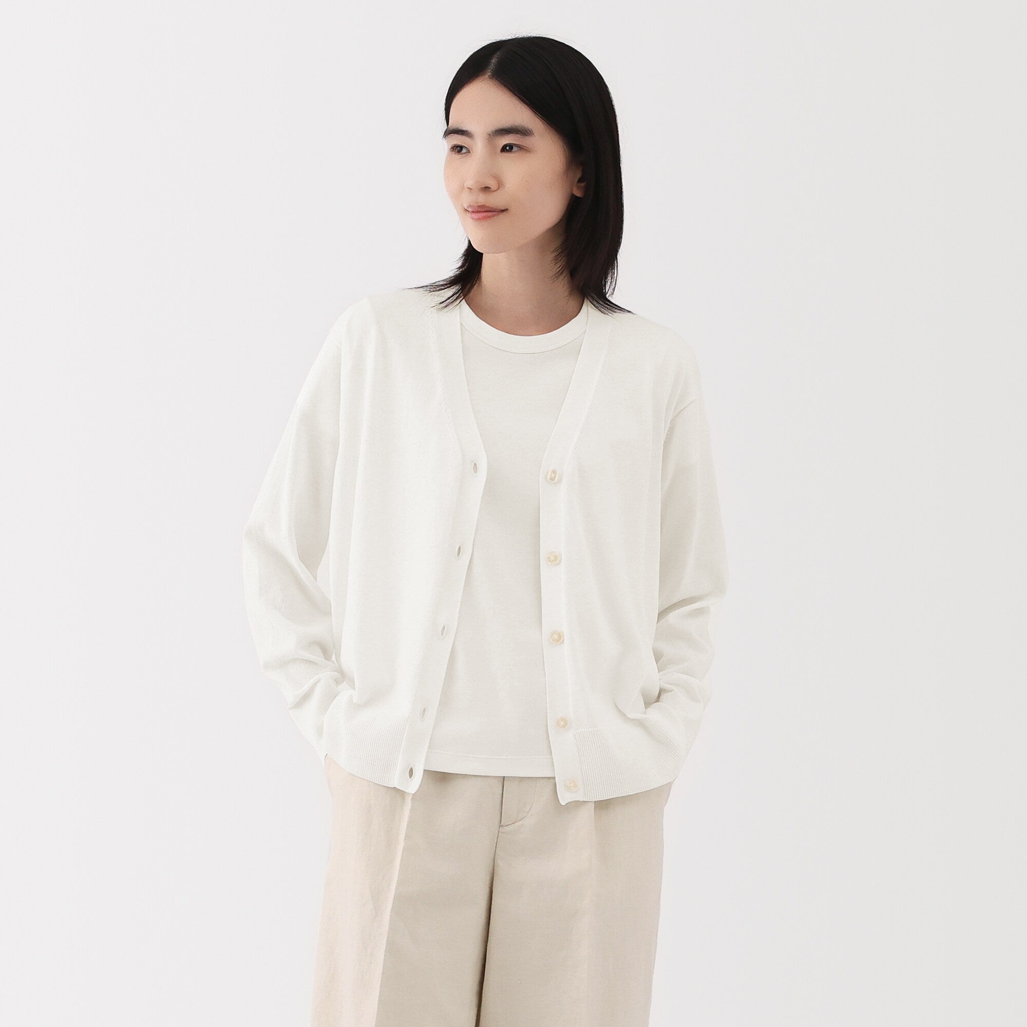 Women's Light Knit V-Neck Cardigan