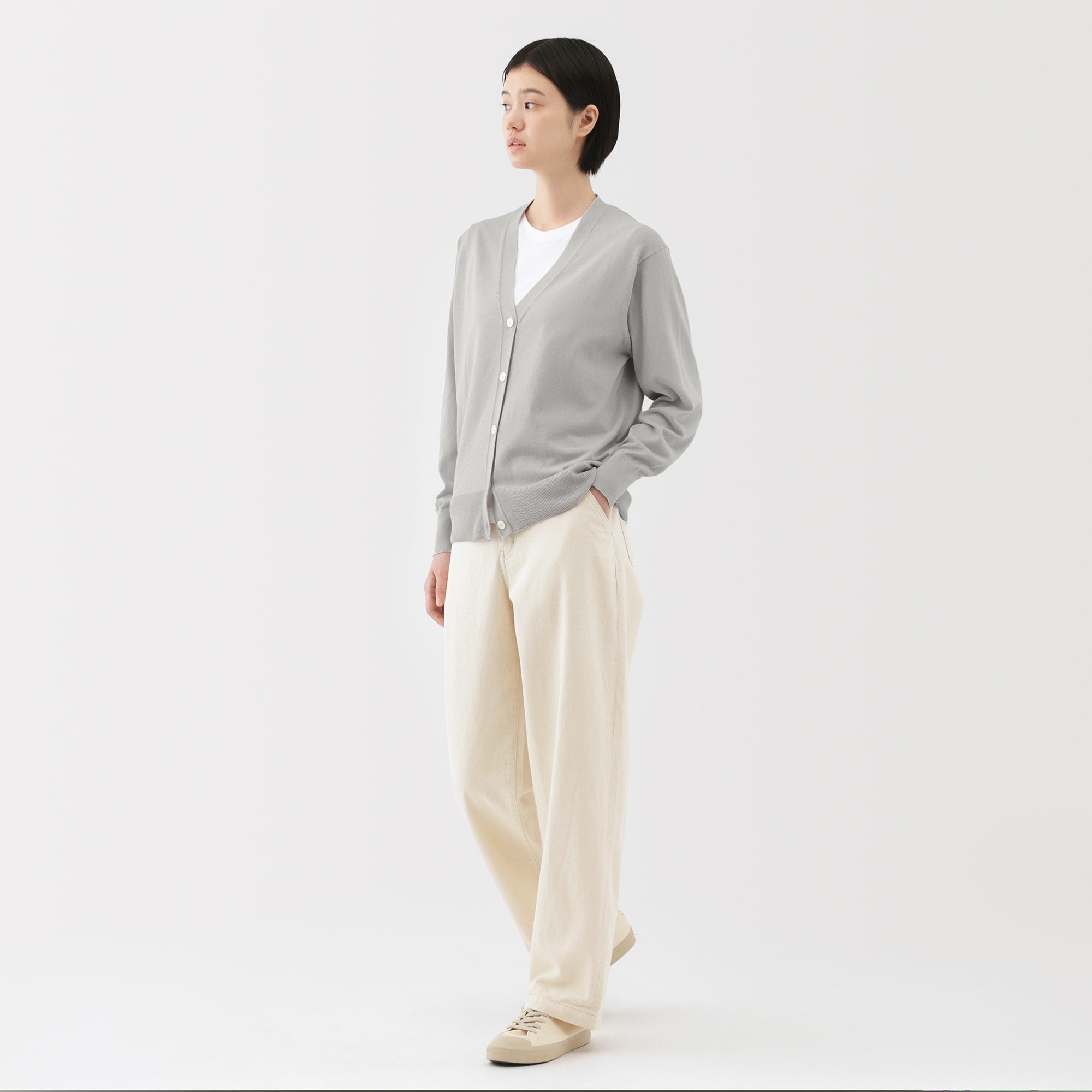 Women's Light Knit V-Neck Cardigan