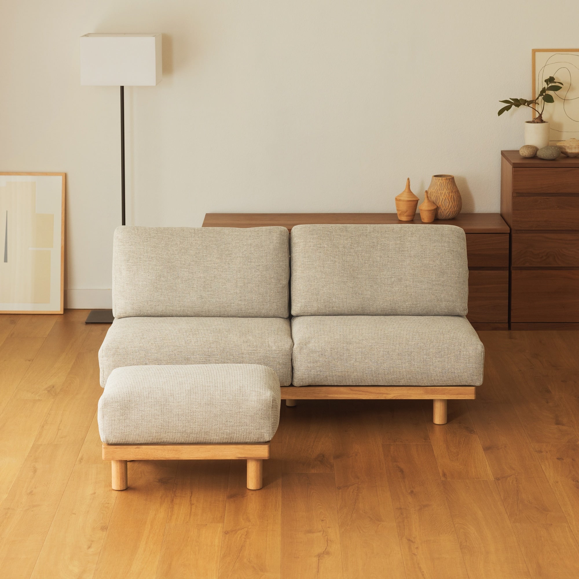 [HD] Spacious Armless Sofa Beige 3 Seater