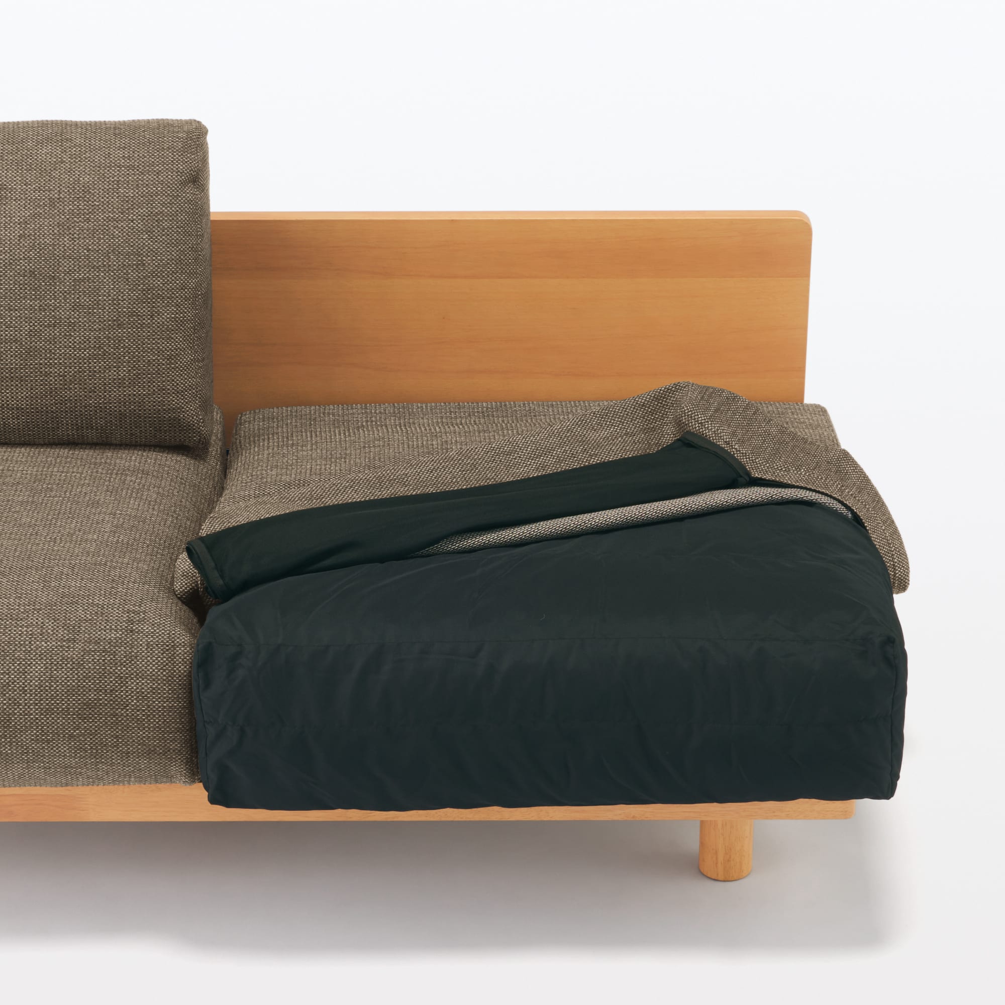 [HD] Spacious Armless Sofa Brown 3 Seater