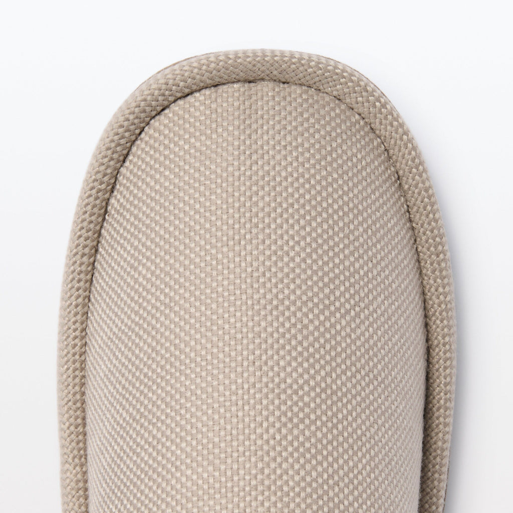 Either-Foot Slippers
