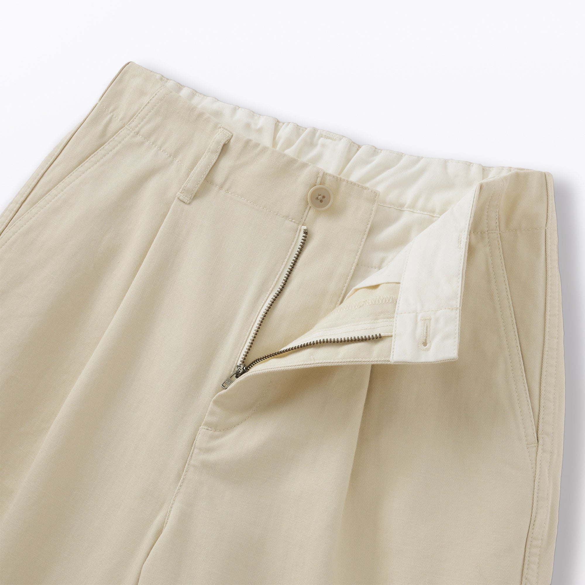 Women's Slub Yarn Chino Darted Shorts
