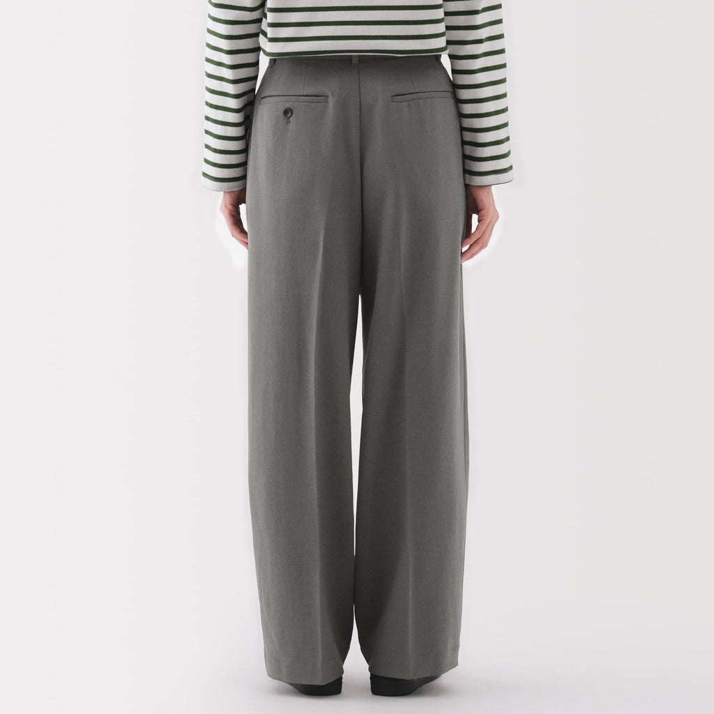 Women's Water Repellent Pleated Straight Pants