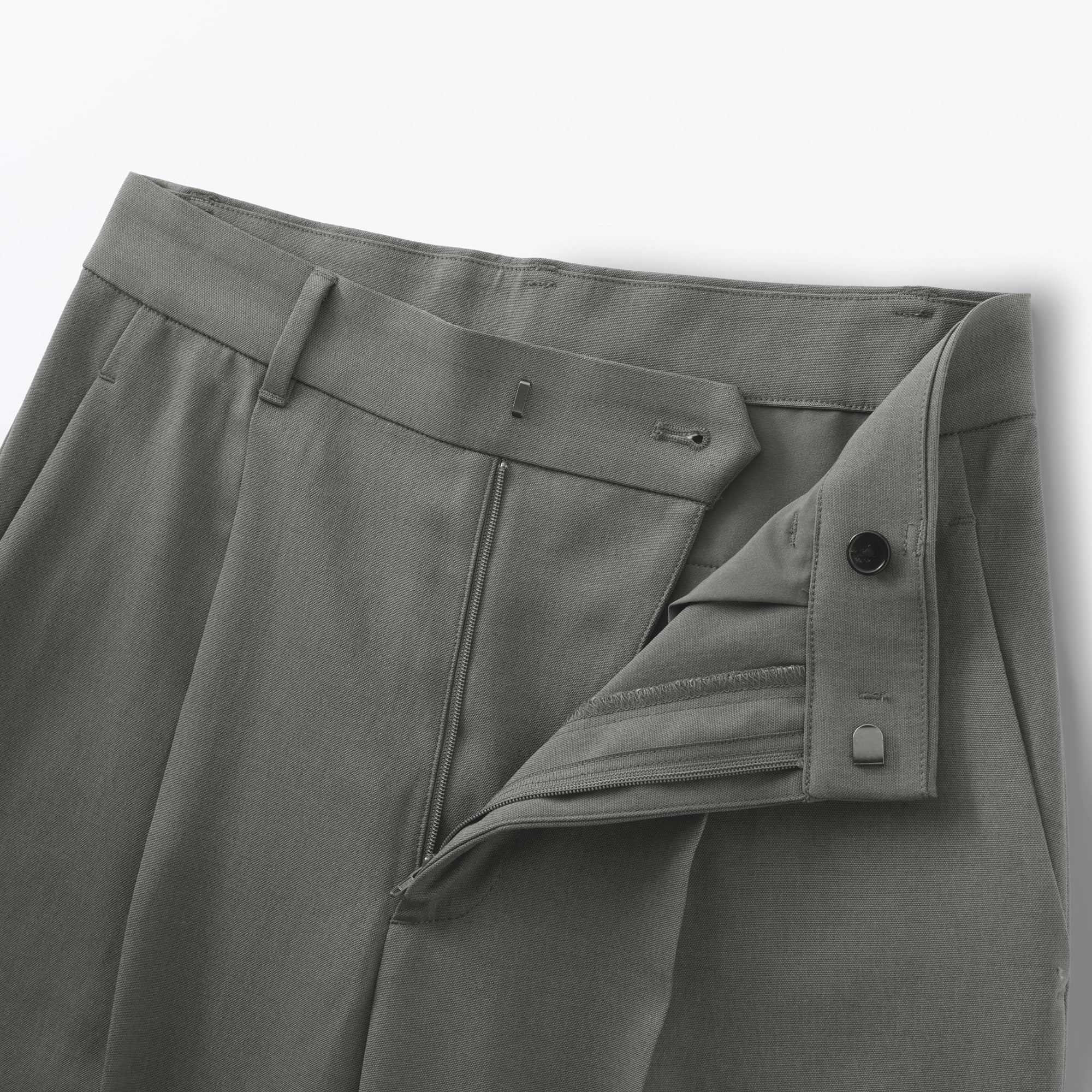 Women's Water Repellent Pleated Straight Pants