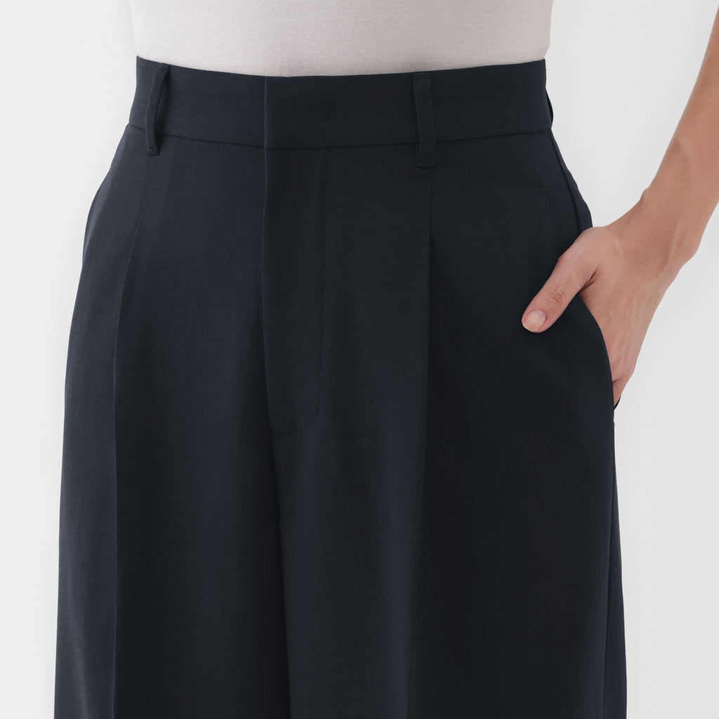 Women's Water Repellent Pleated Straight Pants