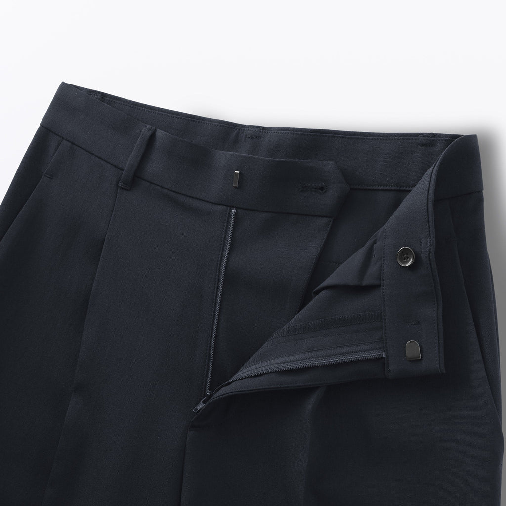 Women's Water Repellent Pleated Straight Pants