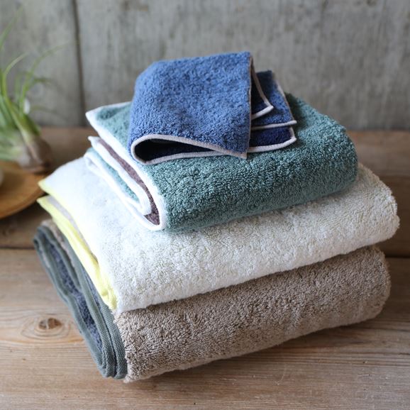 Repos Face Towel - Biscuit