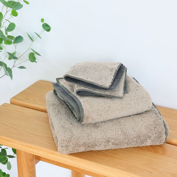 Repos Face Towel - Biscuit