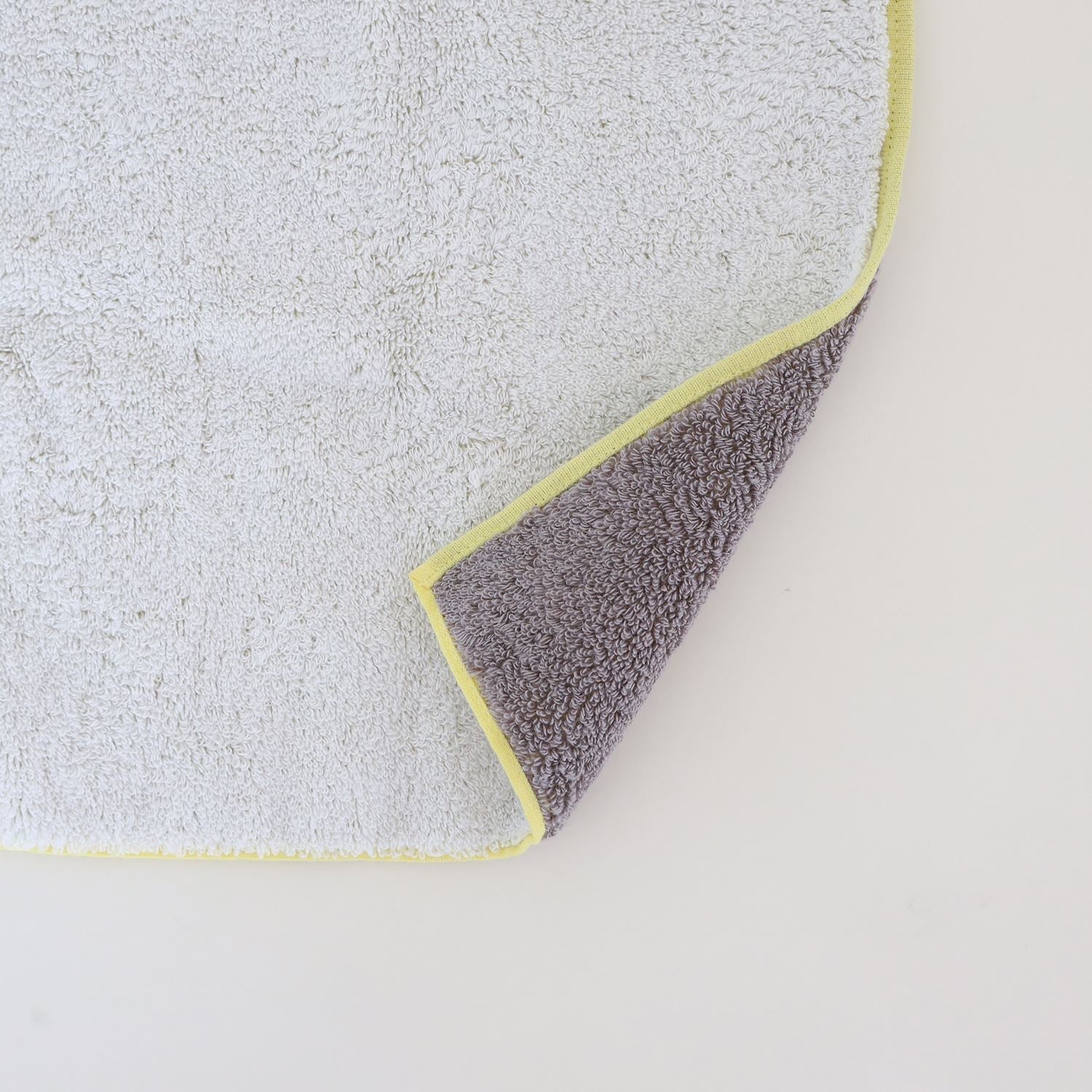 Repos Mini Bath Towel - Snow White