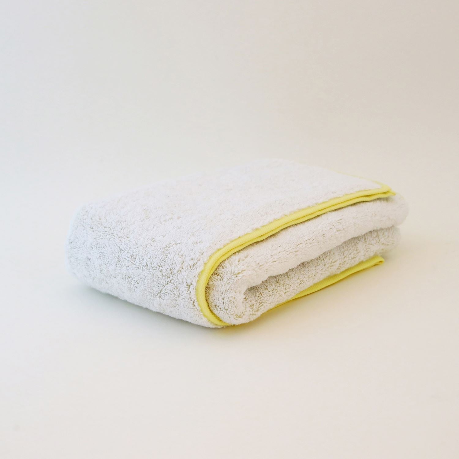 Repos Mini Bath Towel - Snow White