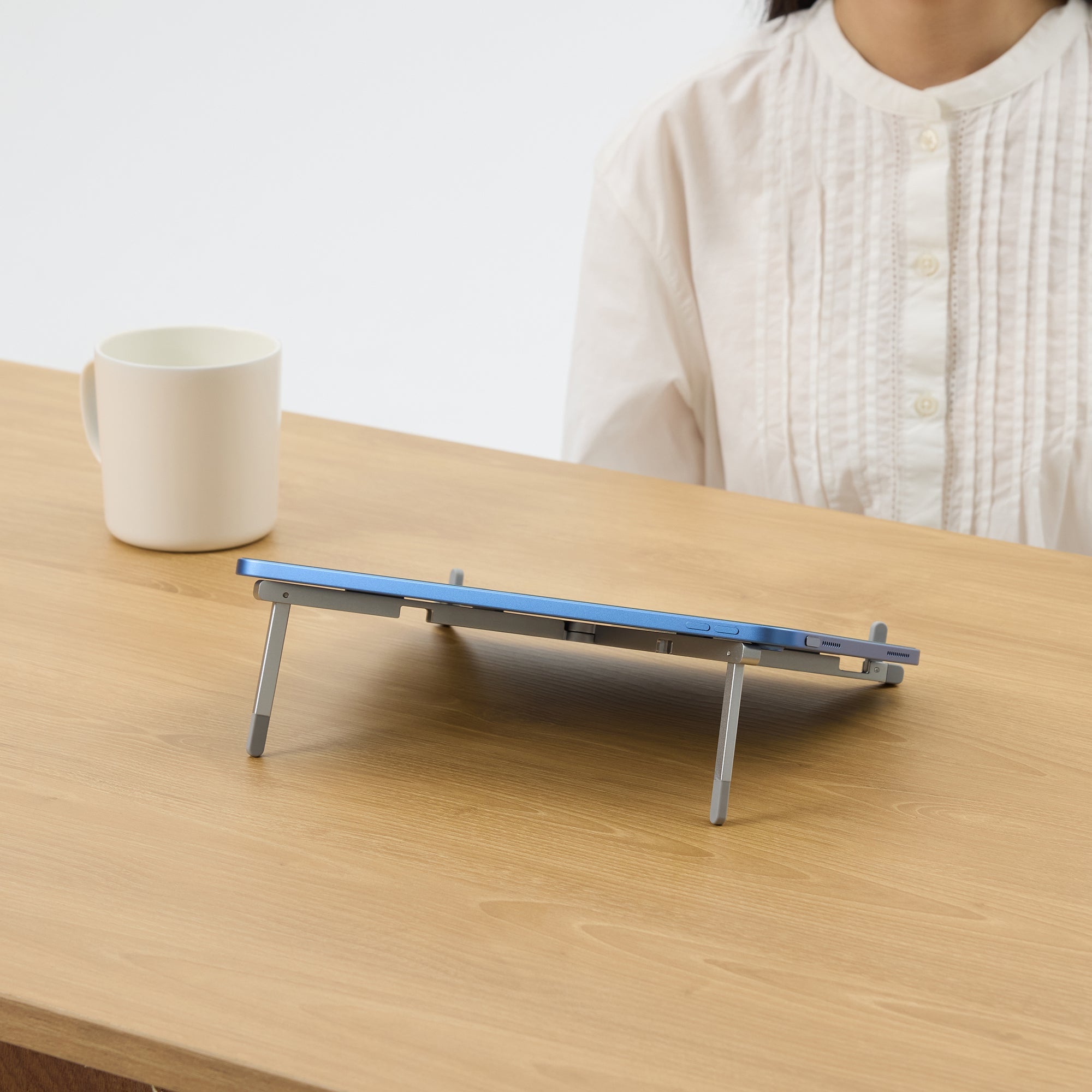 Aluminum Portable Laptop / Tablet Stand