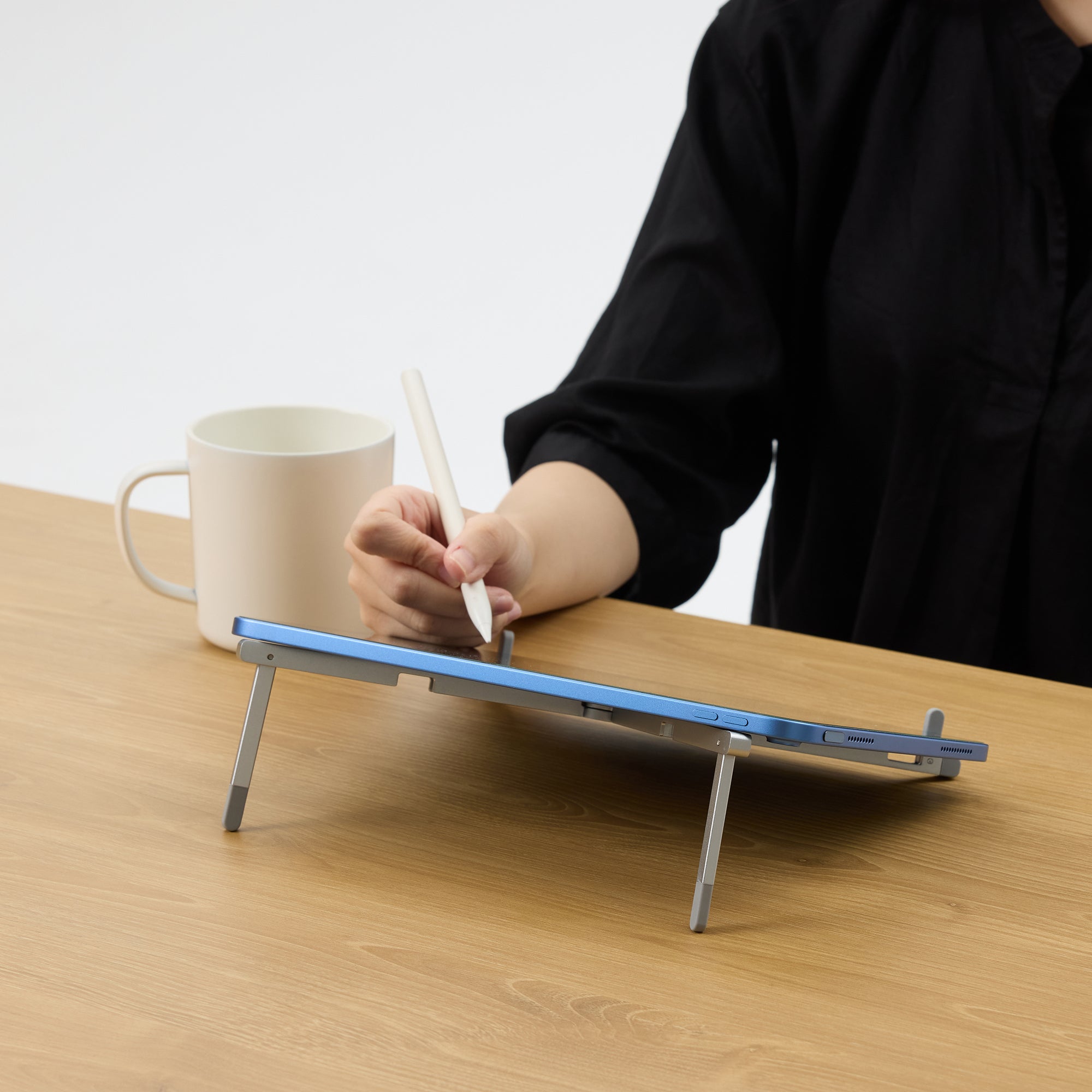 Aluminum Portable Laptop / Tablet Stand