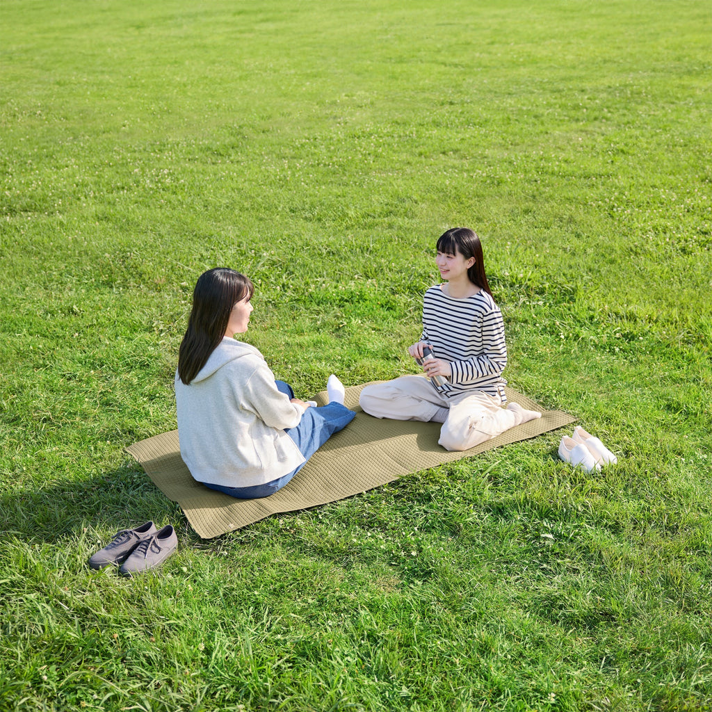 Quilted Picnic Blanket 35.4 x 70.9