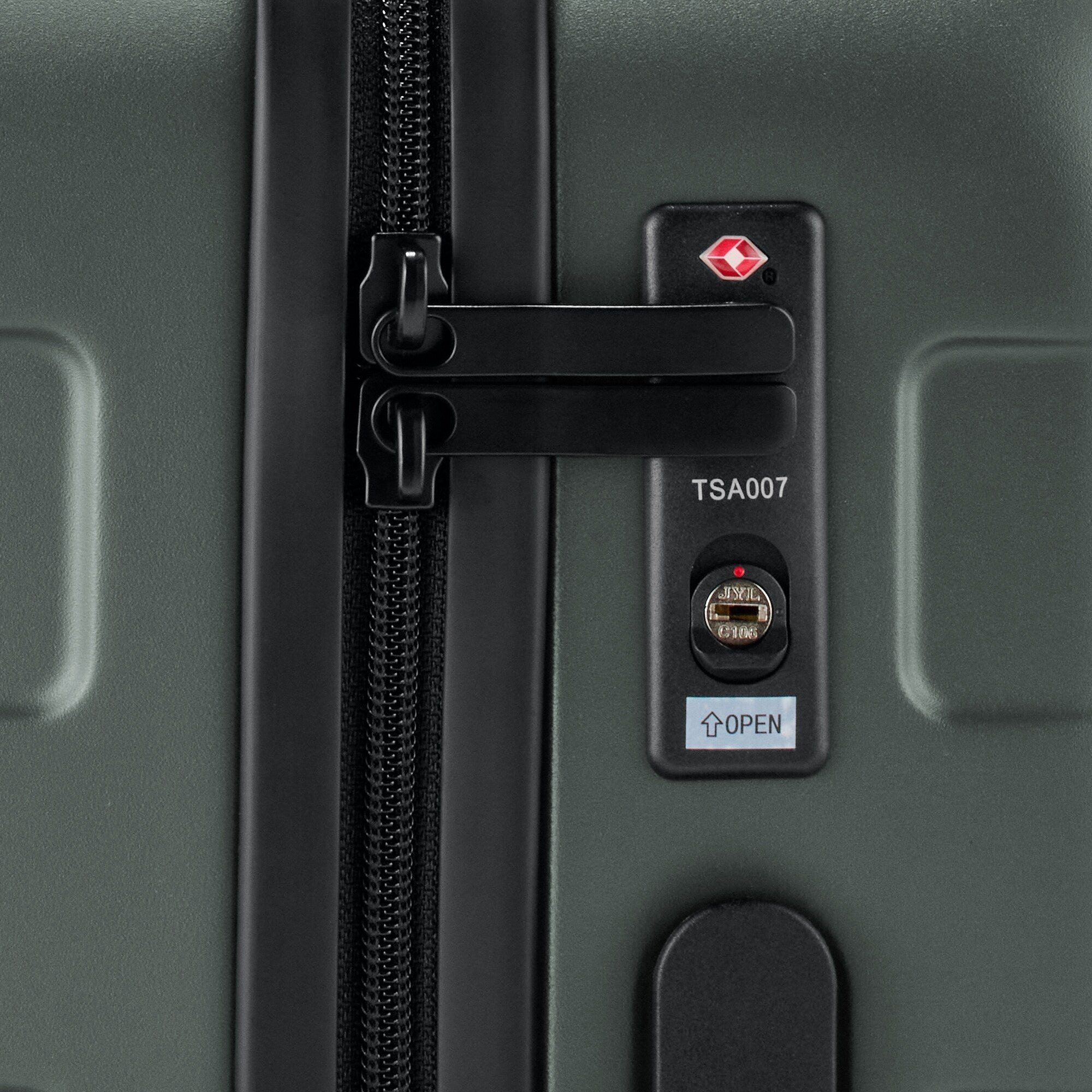 Adjustable Handle Hard Shell Suitcase 36L | Carry-On