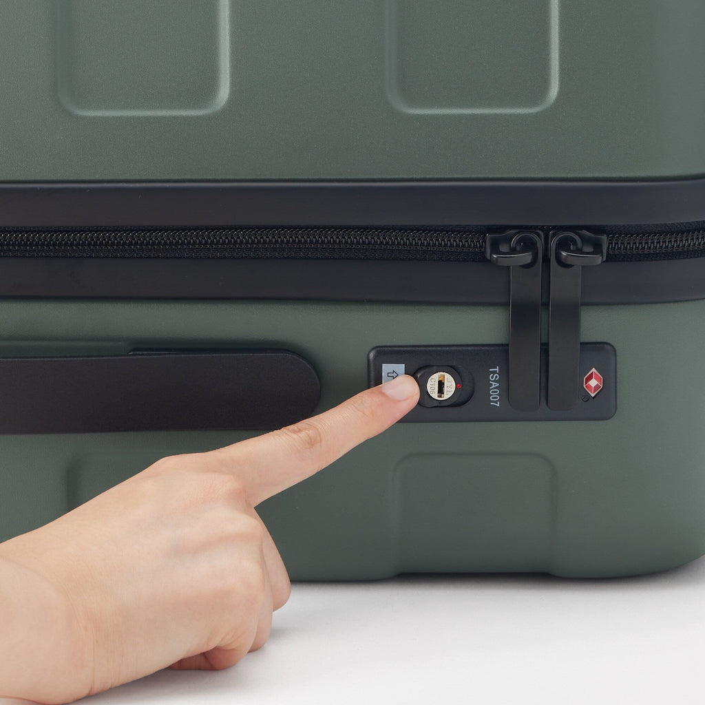 Adjustable Handle Hard Shell Suitcase 36L | Carry-On