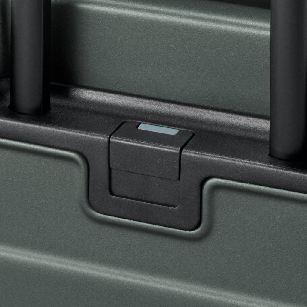 Adjustable Handle Hard Shell Suitcase 36L | Carry-On