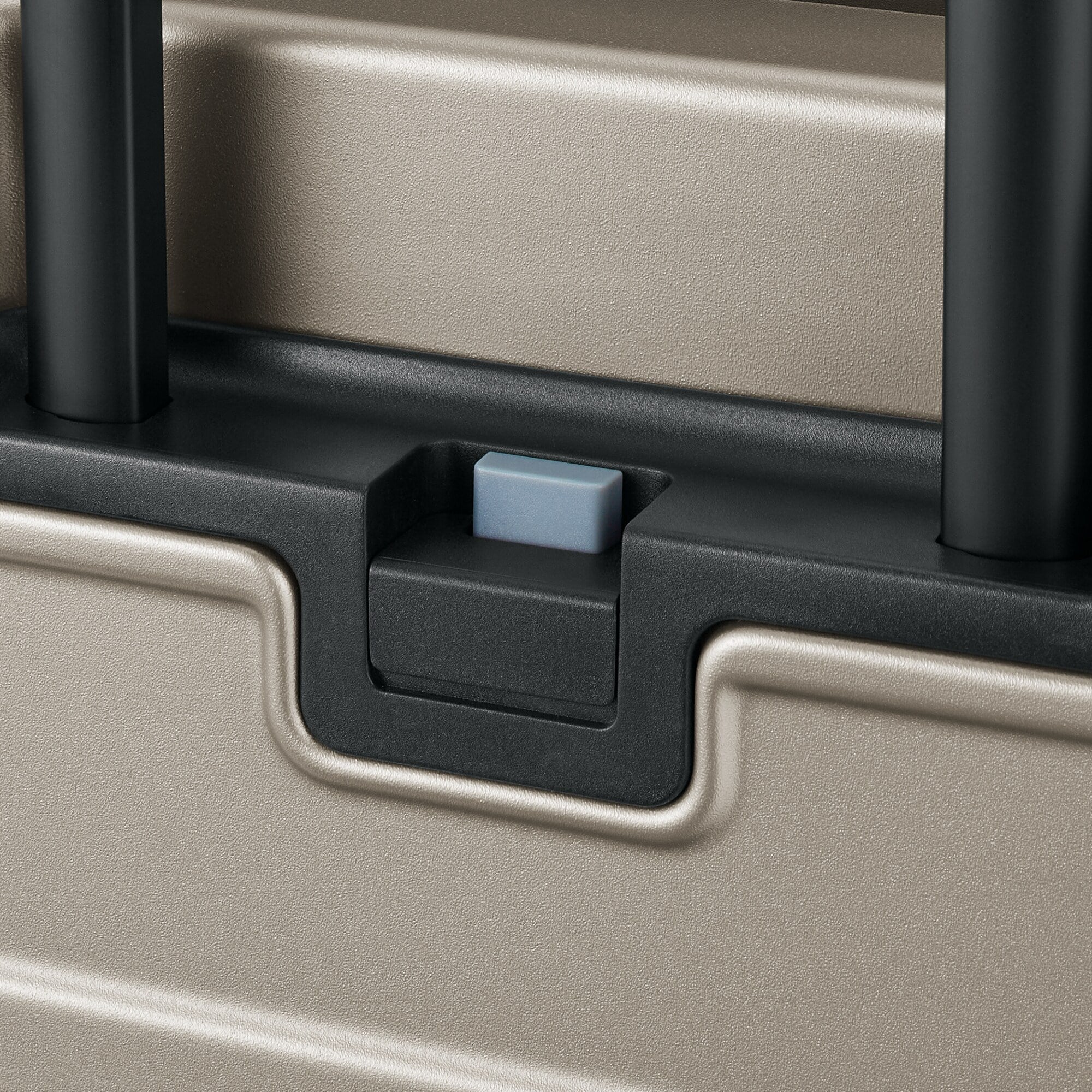 Adjustable Handle Hard Shell Suitcase 36L | Carry-On