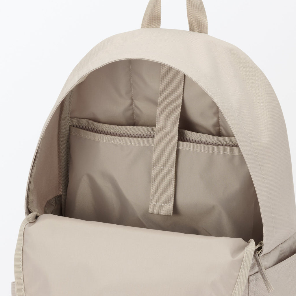 Less Tiring Water Repellent Backpack