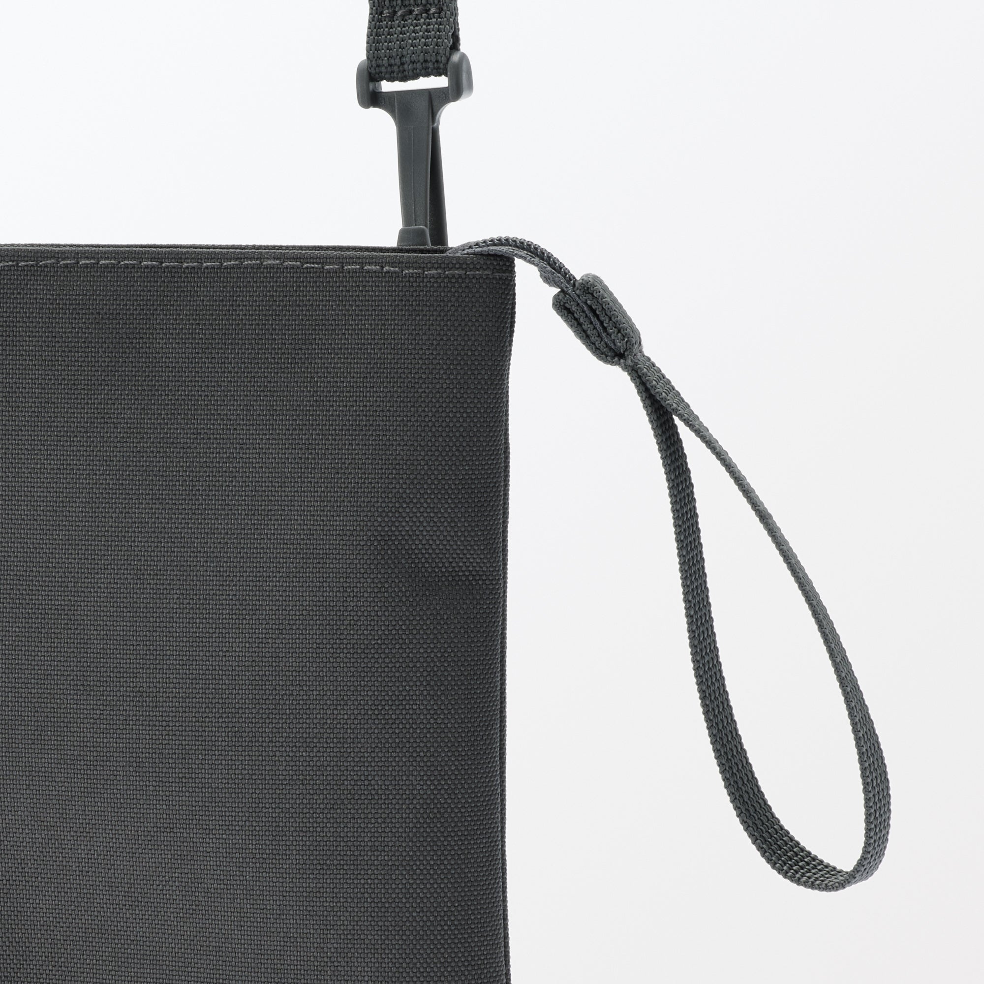 Water Repellent 2-Way Mini Sacoche