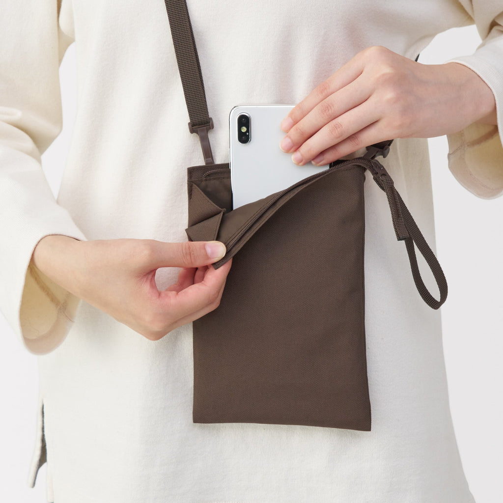 Water Repellent 2-Way Mini Sacoche