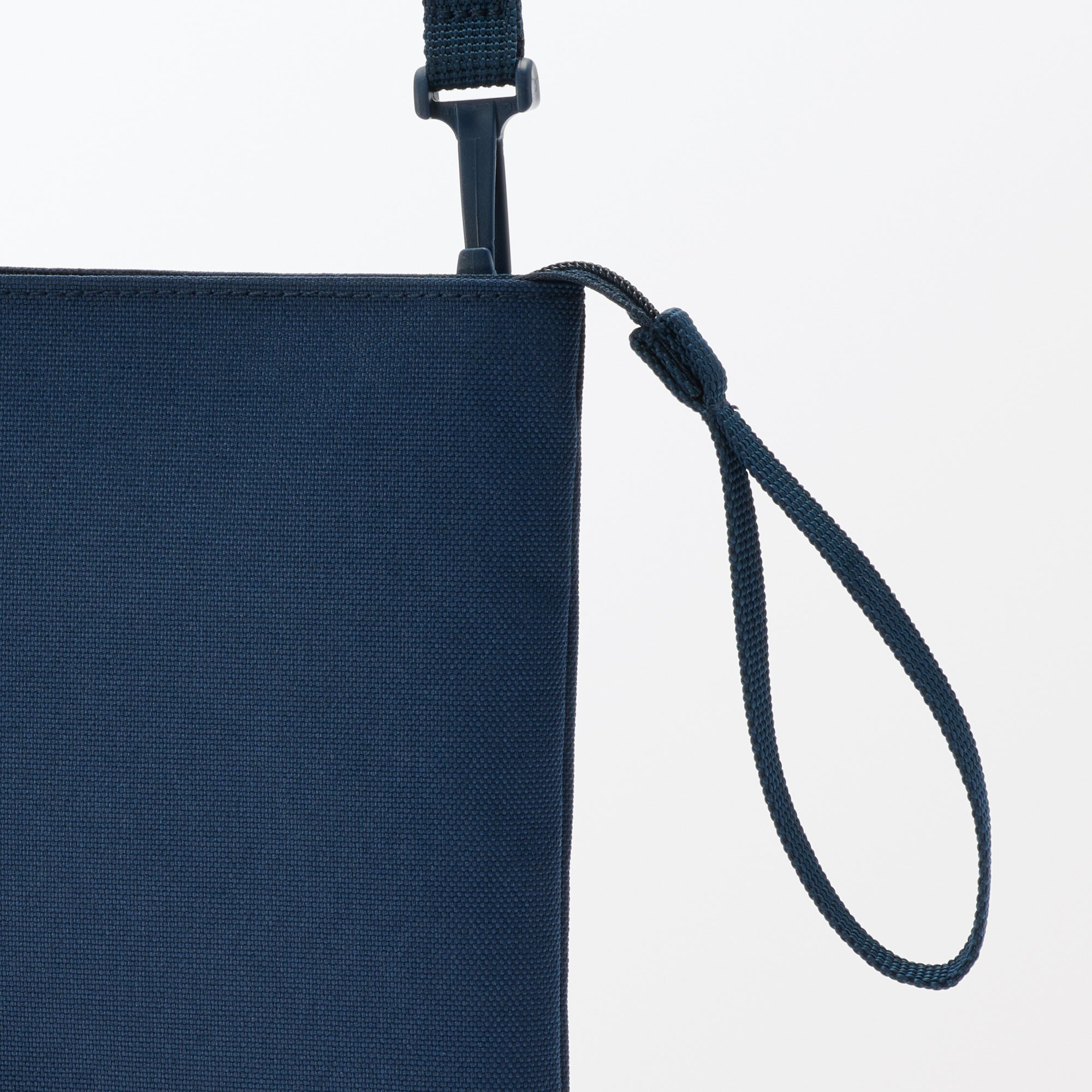 Water Repellent 2-Way Mini Sacoche