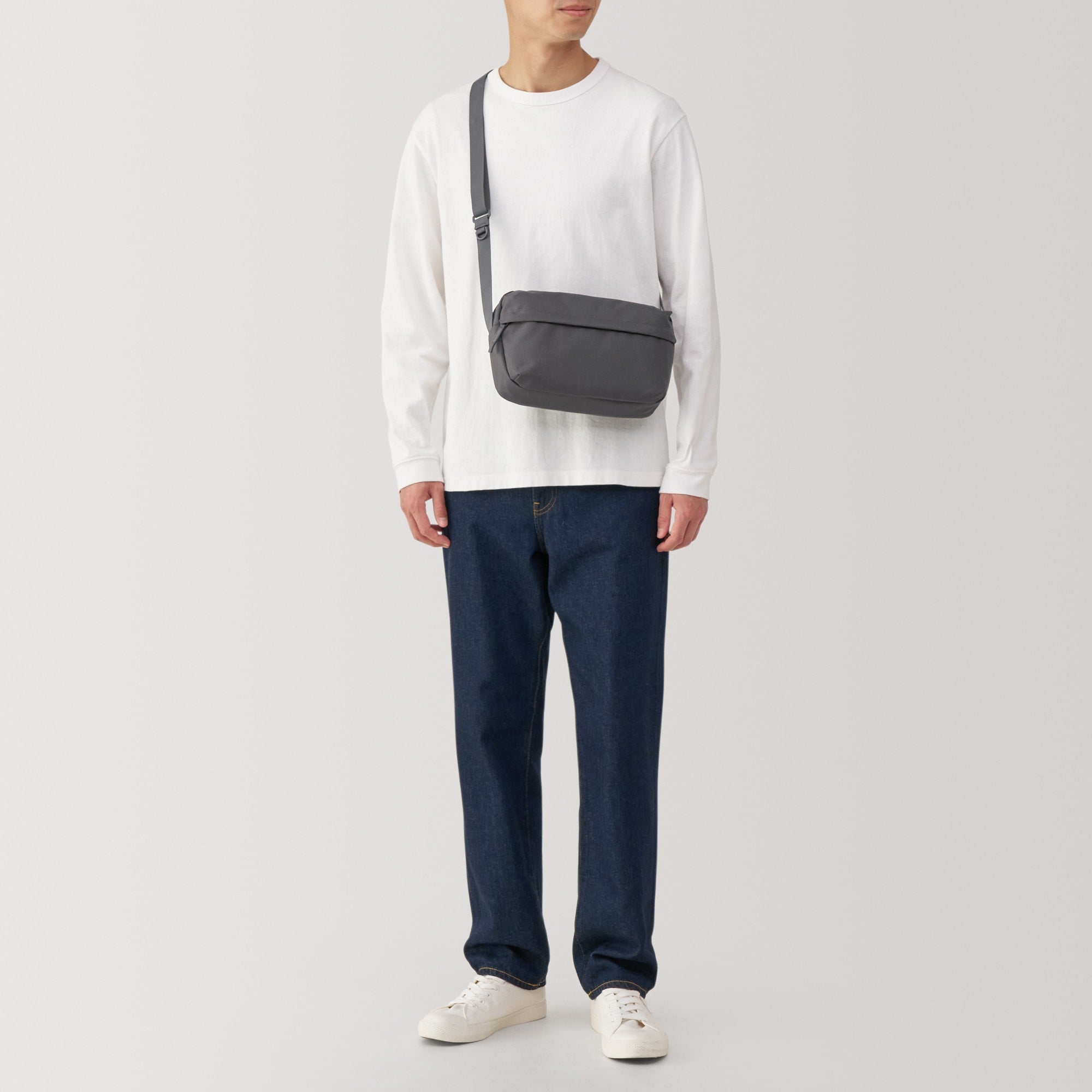 Water Repellent Shoulder Bag