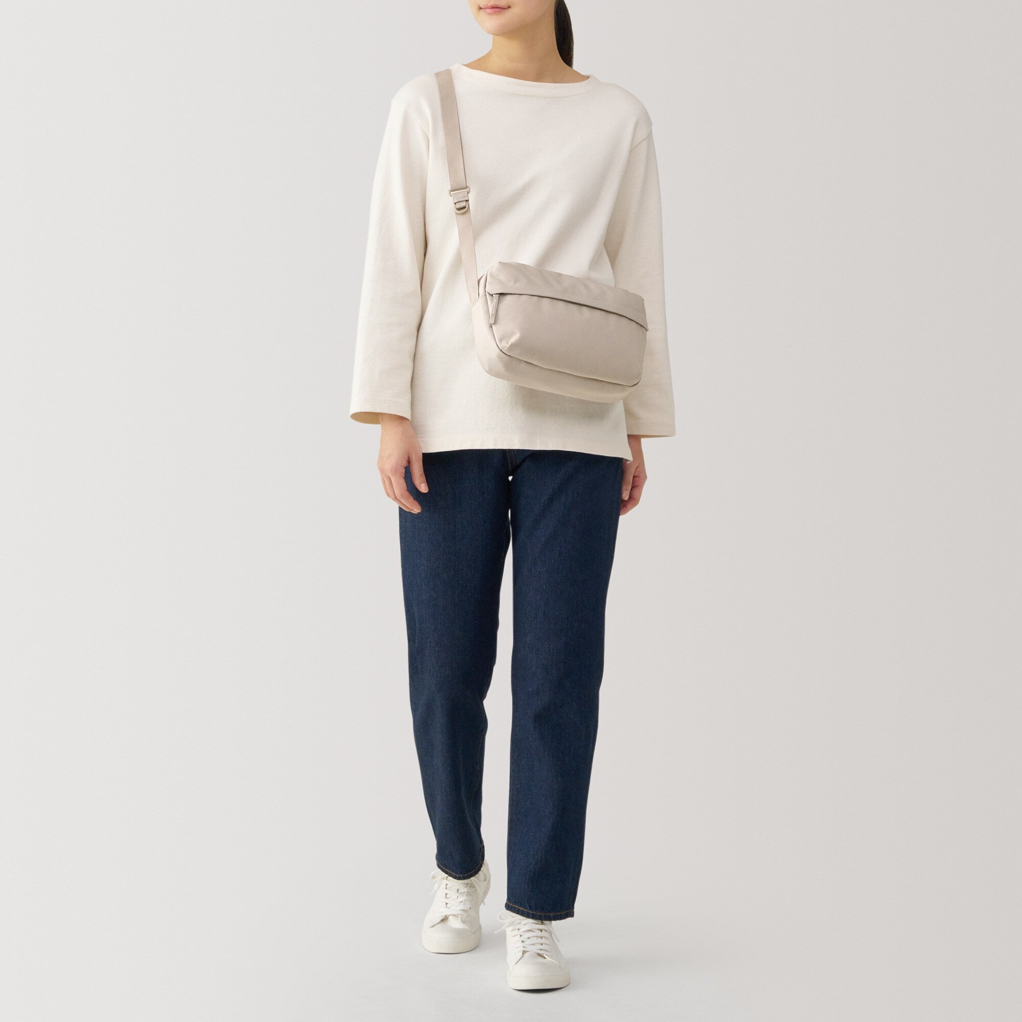 Water Repellent Shoulder Bag