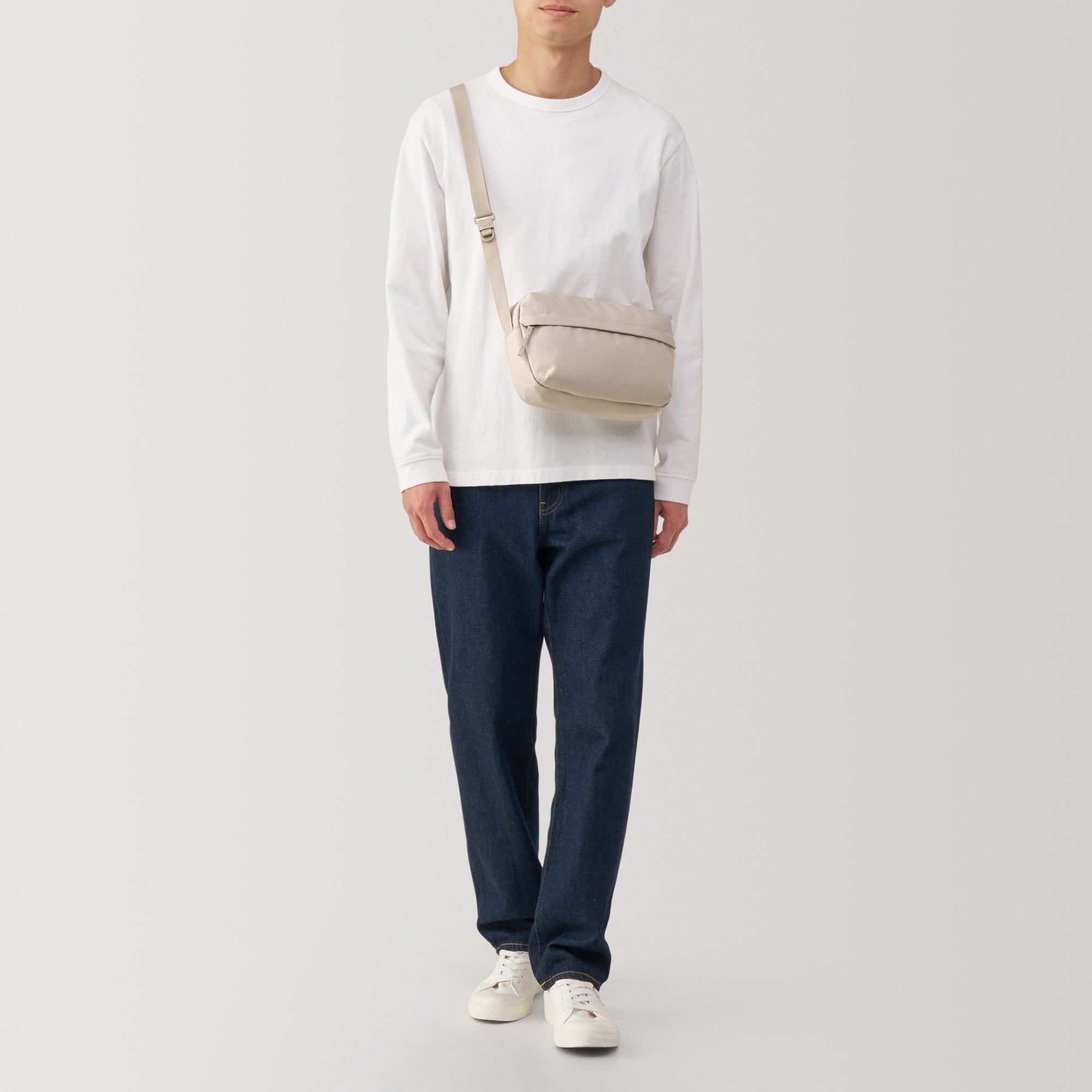 Water Repellent Shoulder Bag