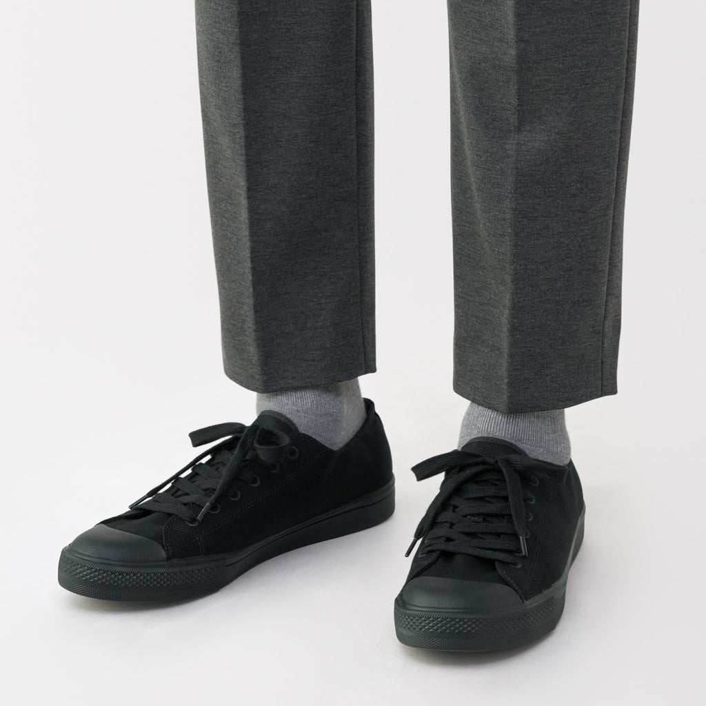 Less Tiring Sneakers Black Pattern