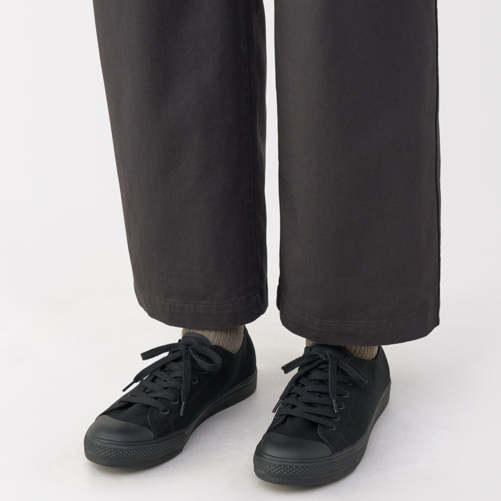 Less Tiring Sneakers Black Pattern