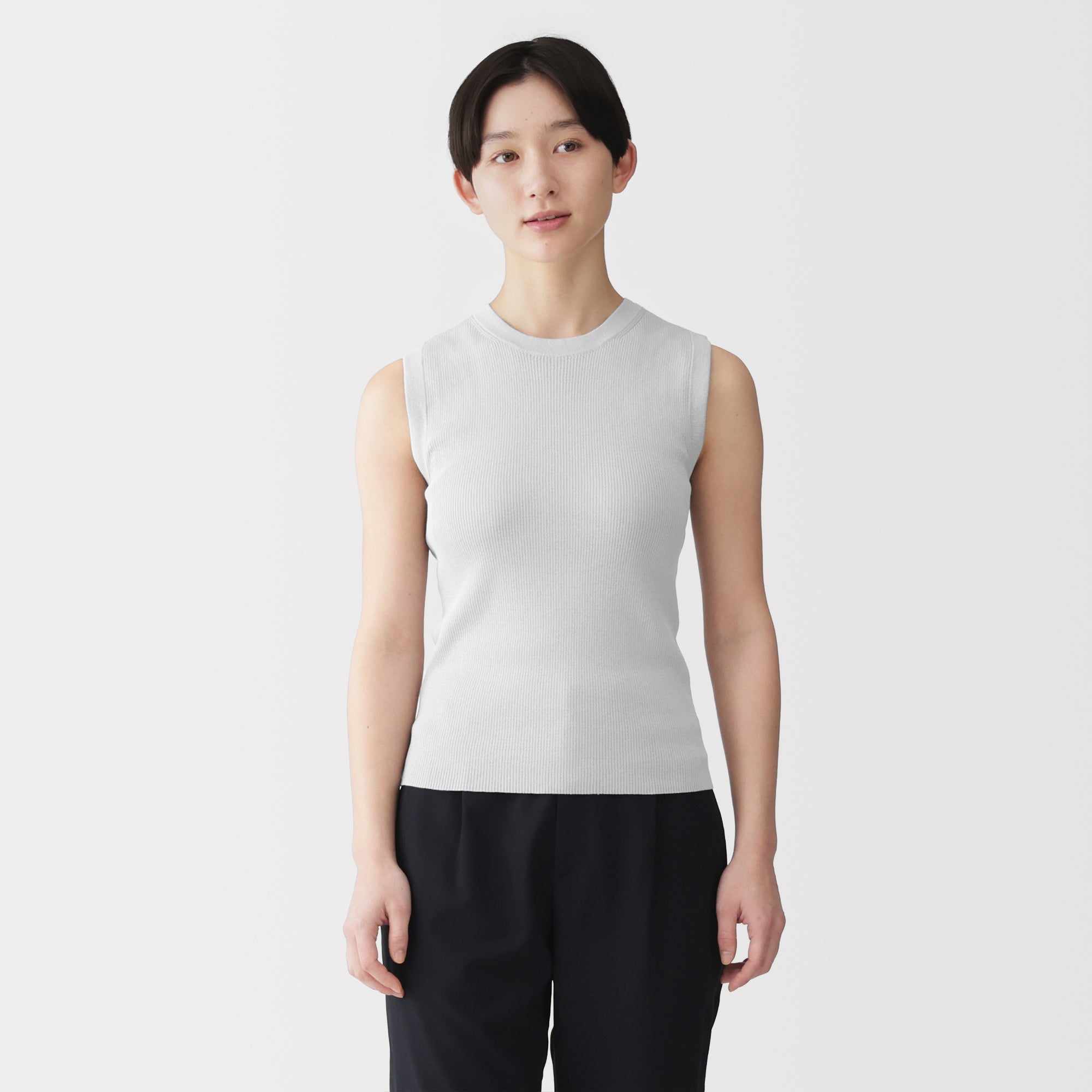 Light Knit Sleeveless Sweater